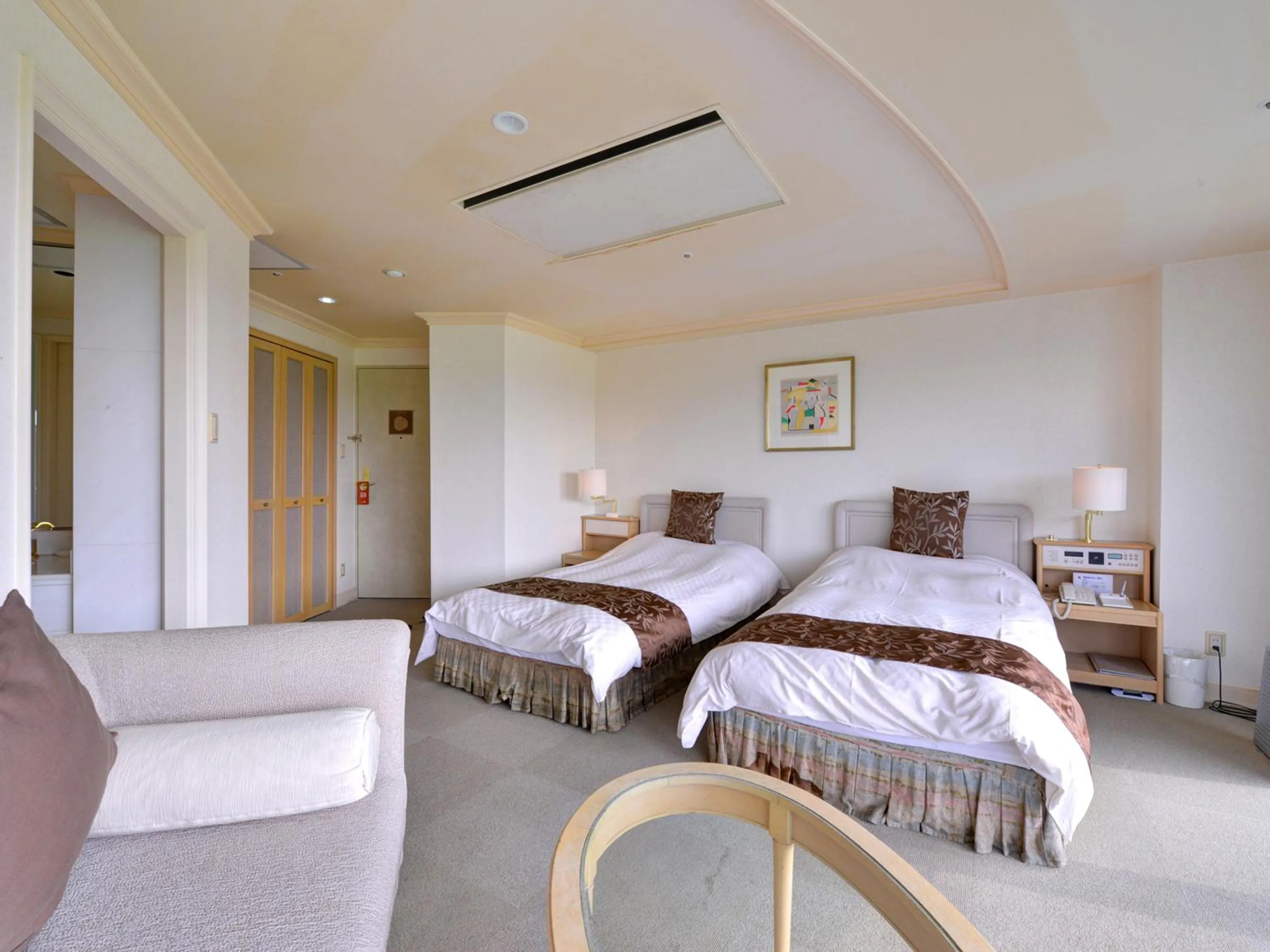 Photo of the whole room, Bed in Cocopa Resort Club