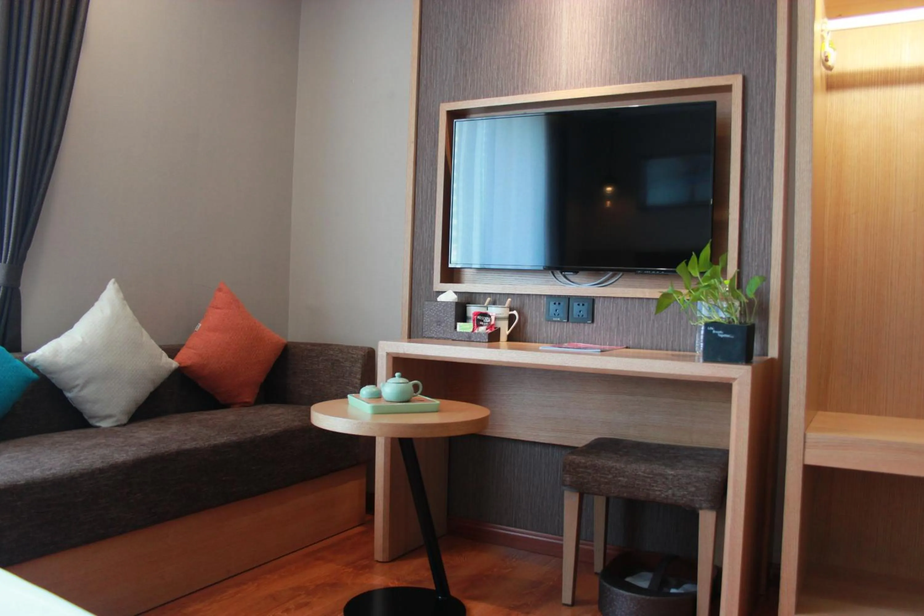 TV and multimedia in Harbin Joy Boutique Hotel