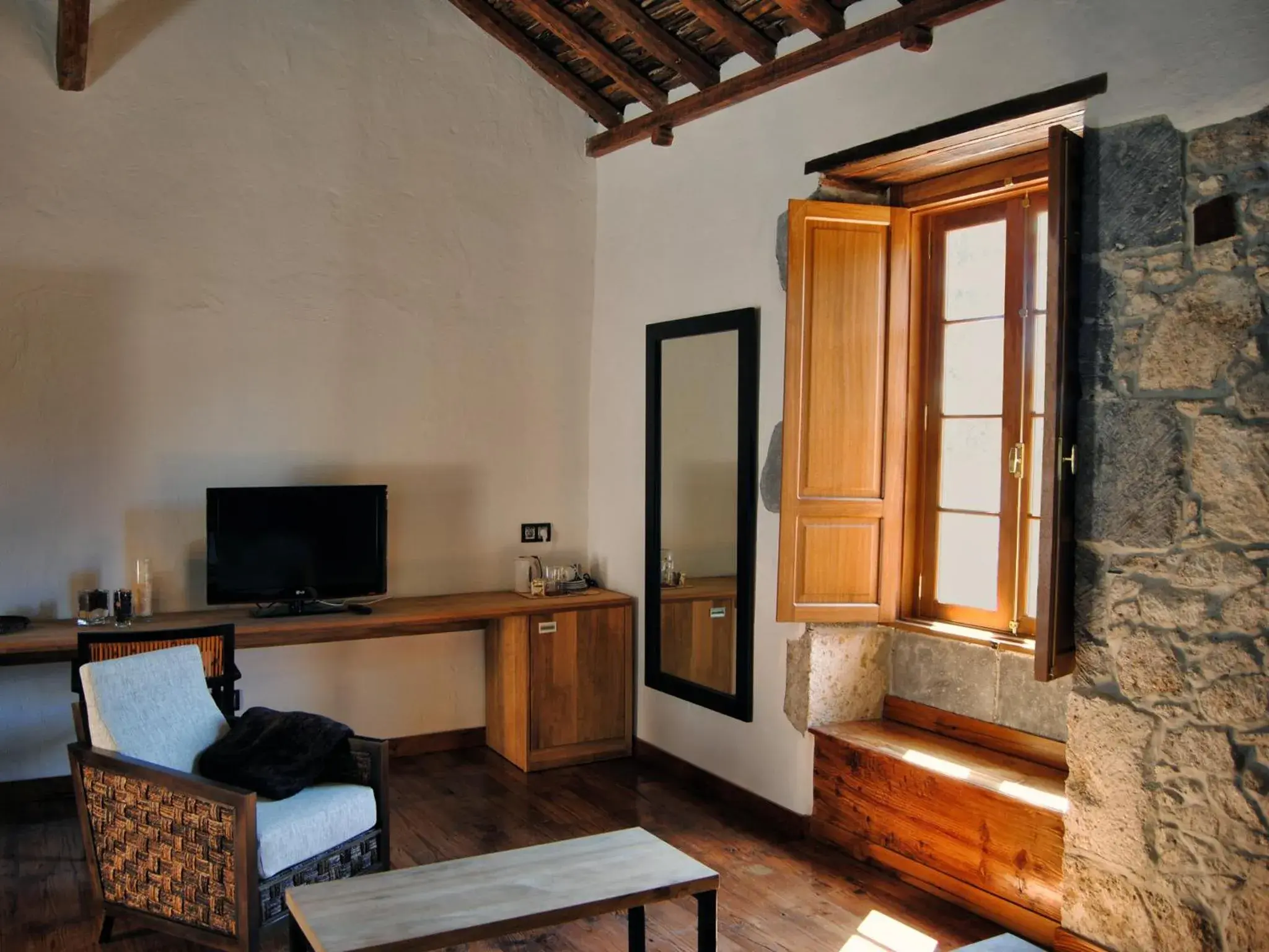 Photo of the whole room in Hotel Rural El Mondalón Photo of the whole room in Hotel Rural El Mondalón