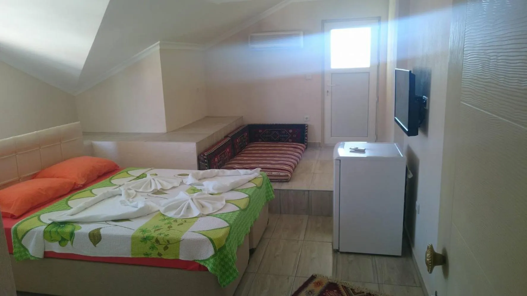 Bathroom, Bed in Karaca Apart Hotel