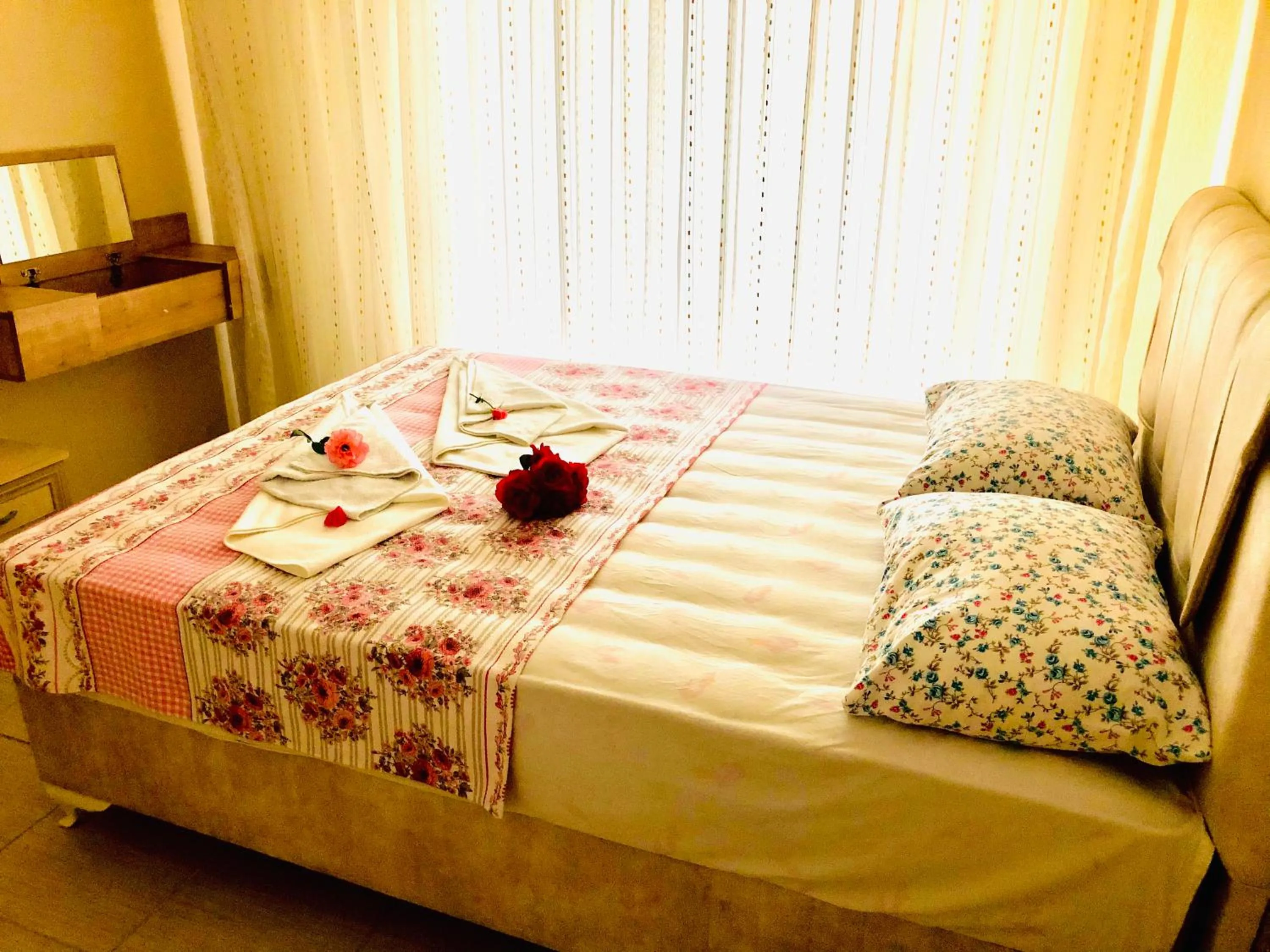 Bedroom, Bed in Karaca Apart Hotel