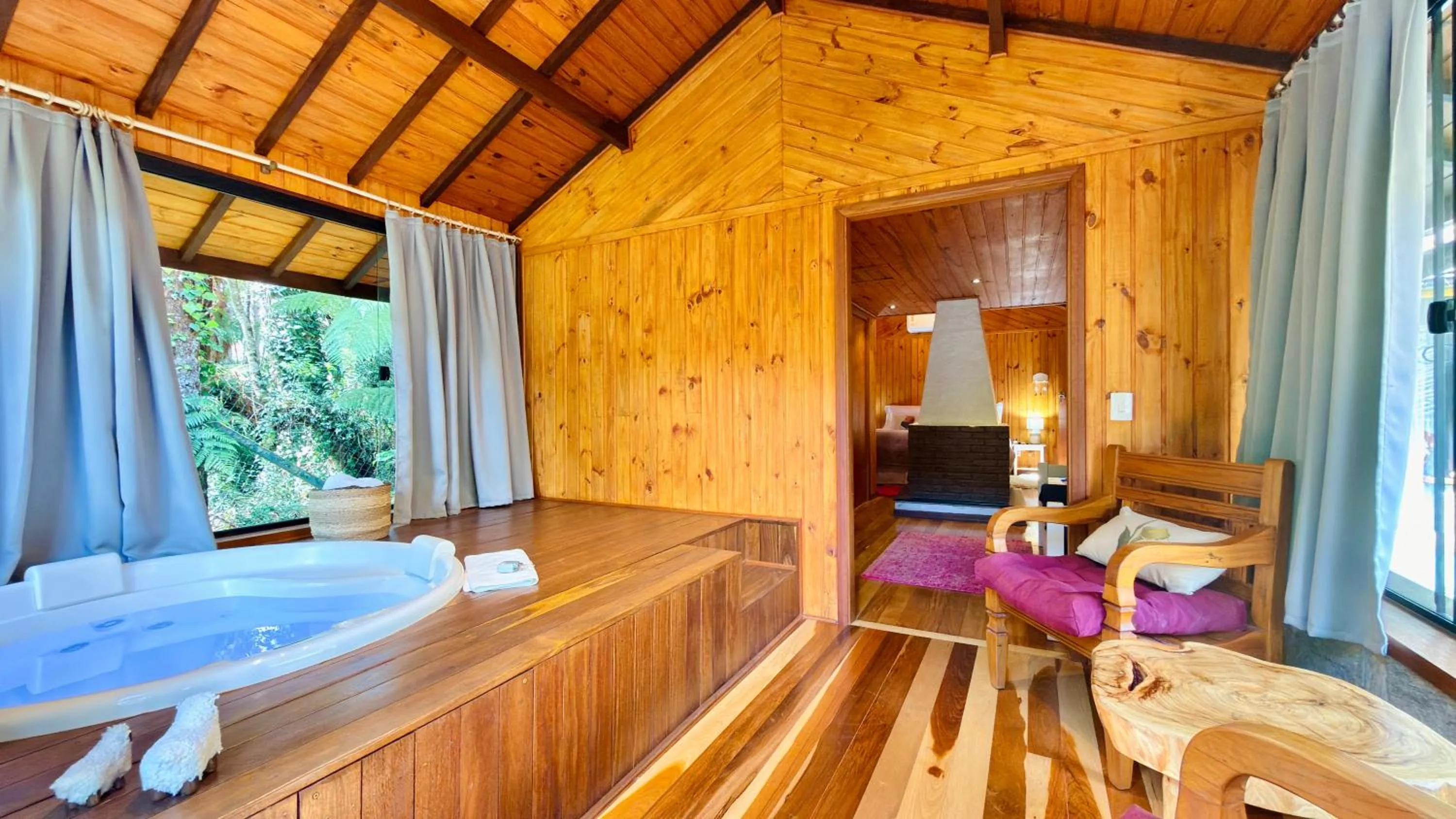 Hot Tub, Bed in Pousada Villa D'Amore