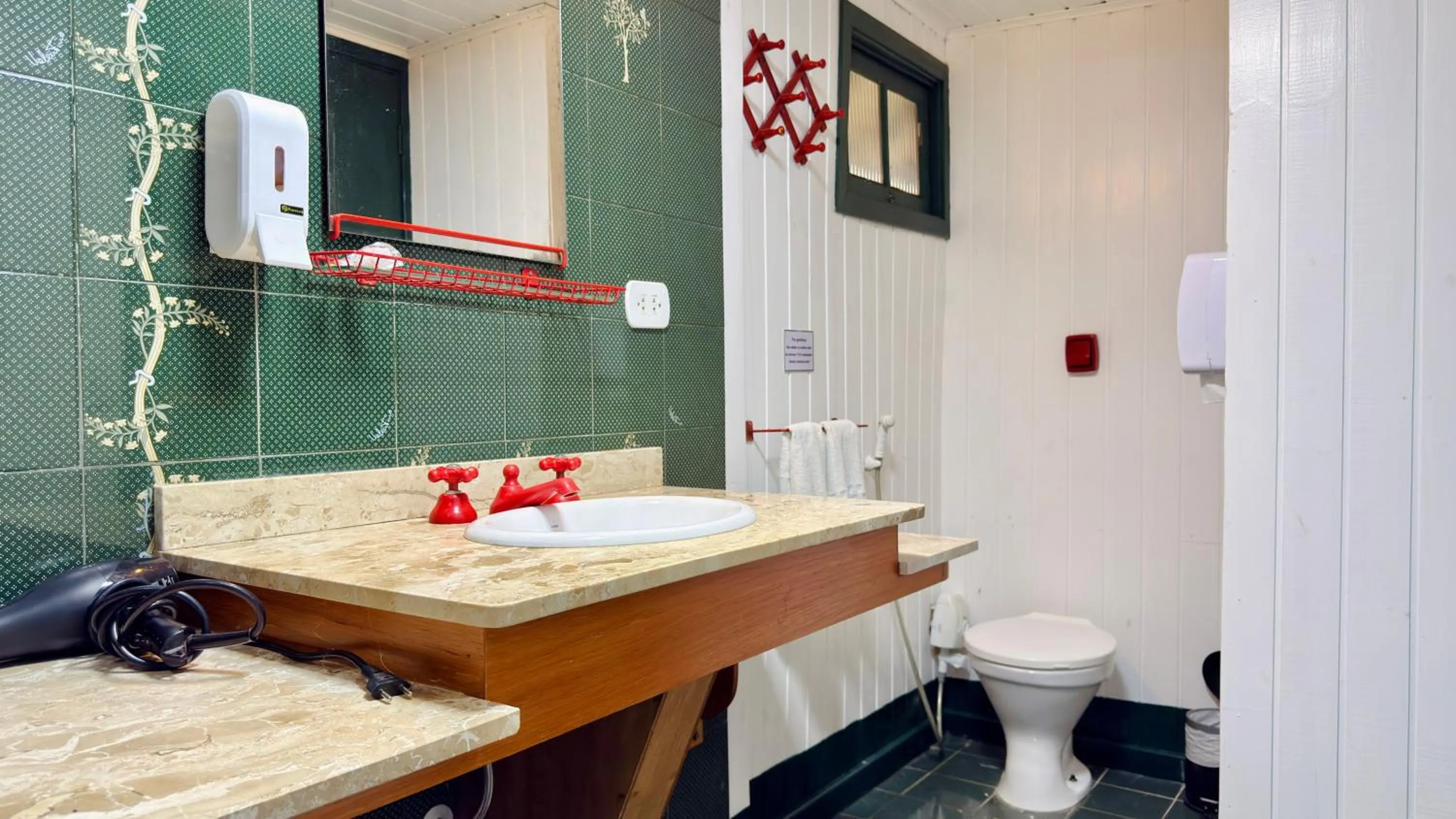 Toilet in Pousada Villa D'Amore