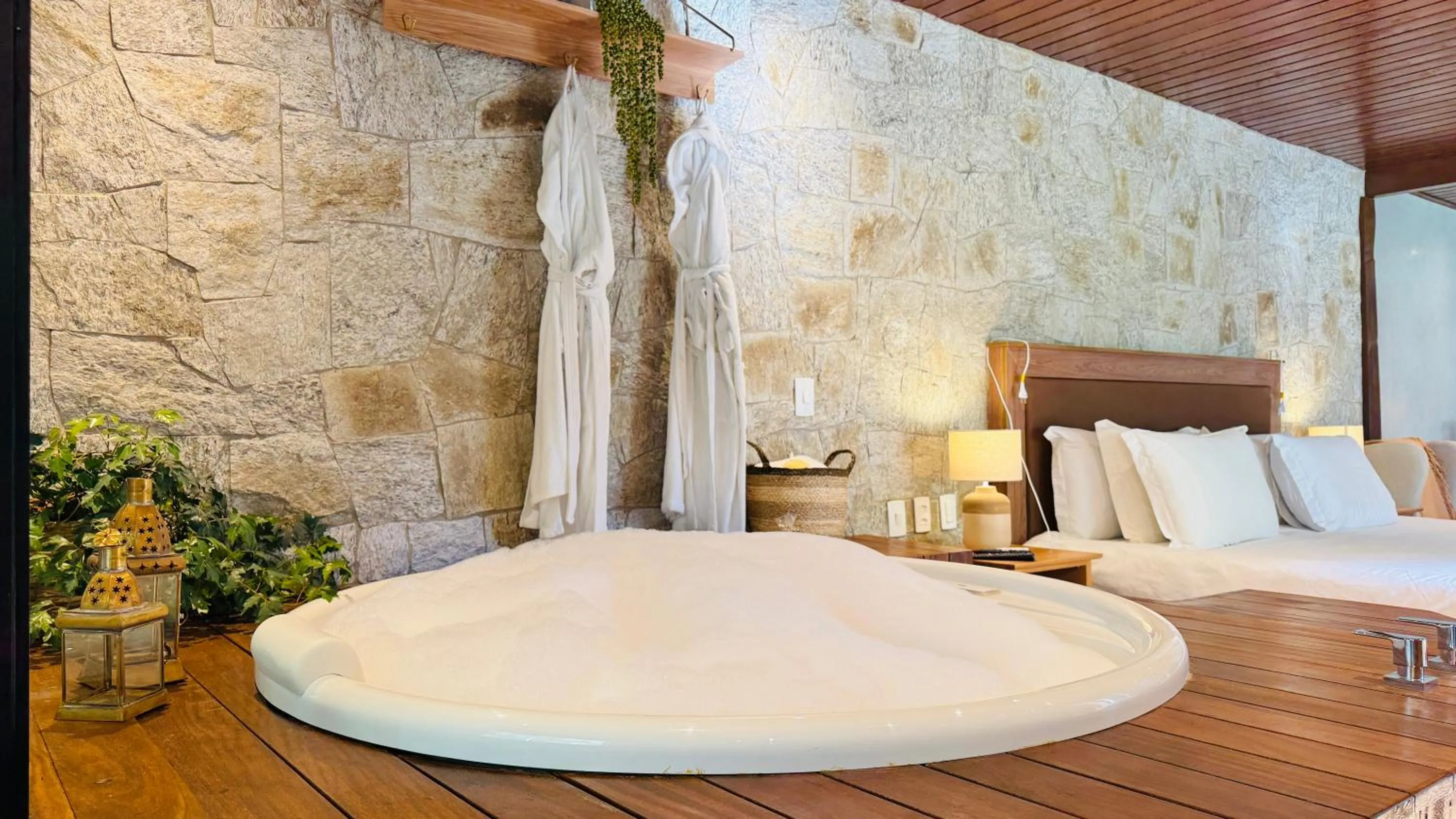 Hot Tub in Pousada Villa D'Amore