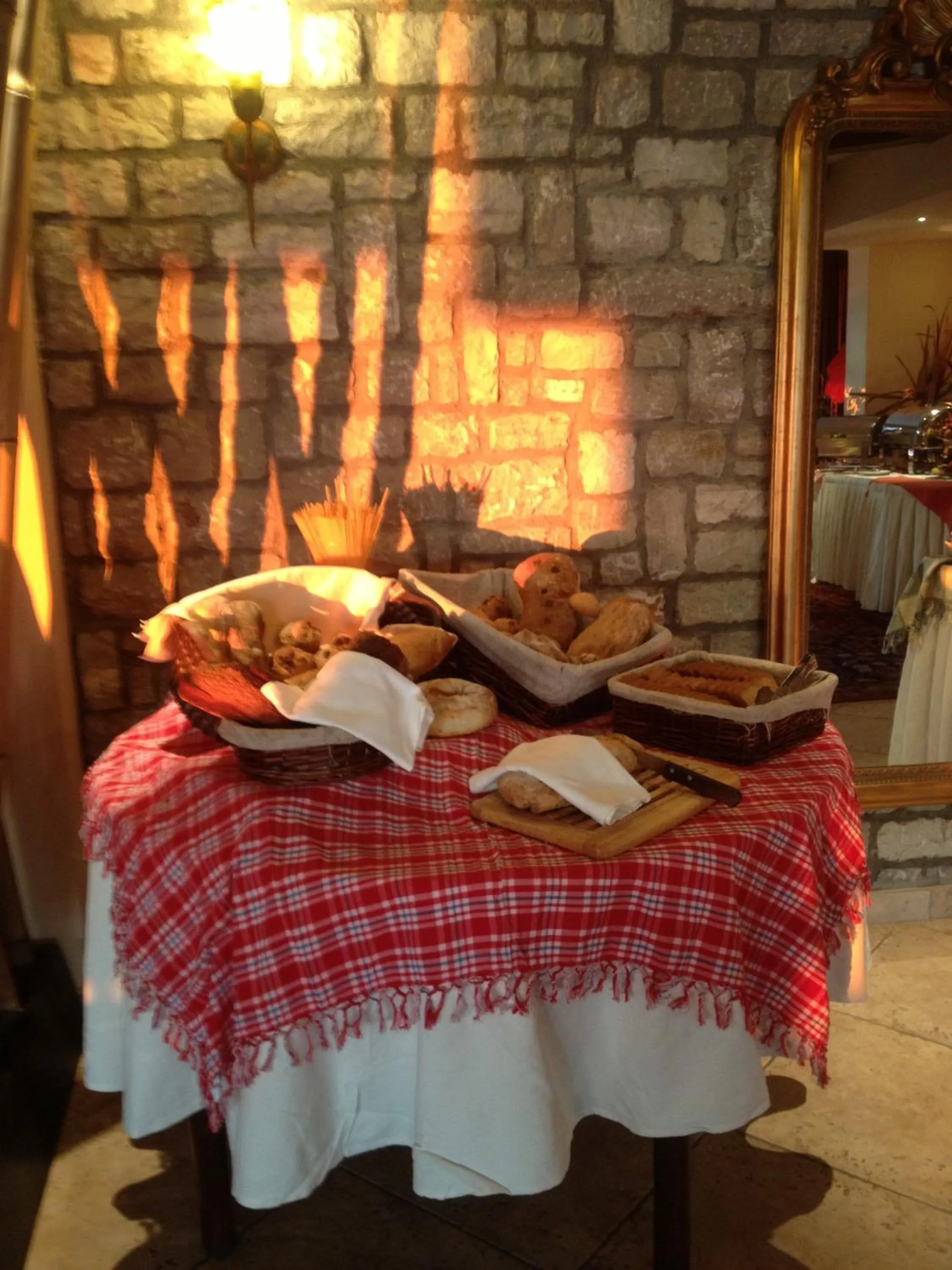 Food in Nevros Hotel Resort and Spa Limni Plastira