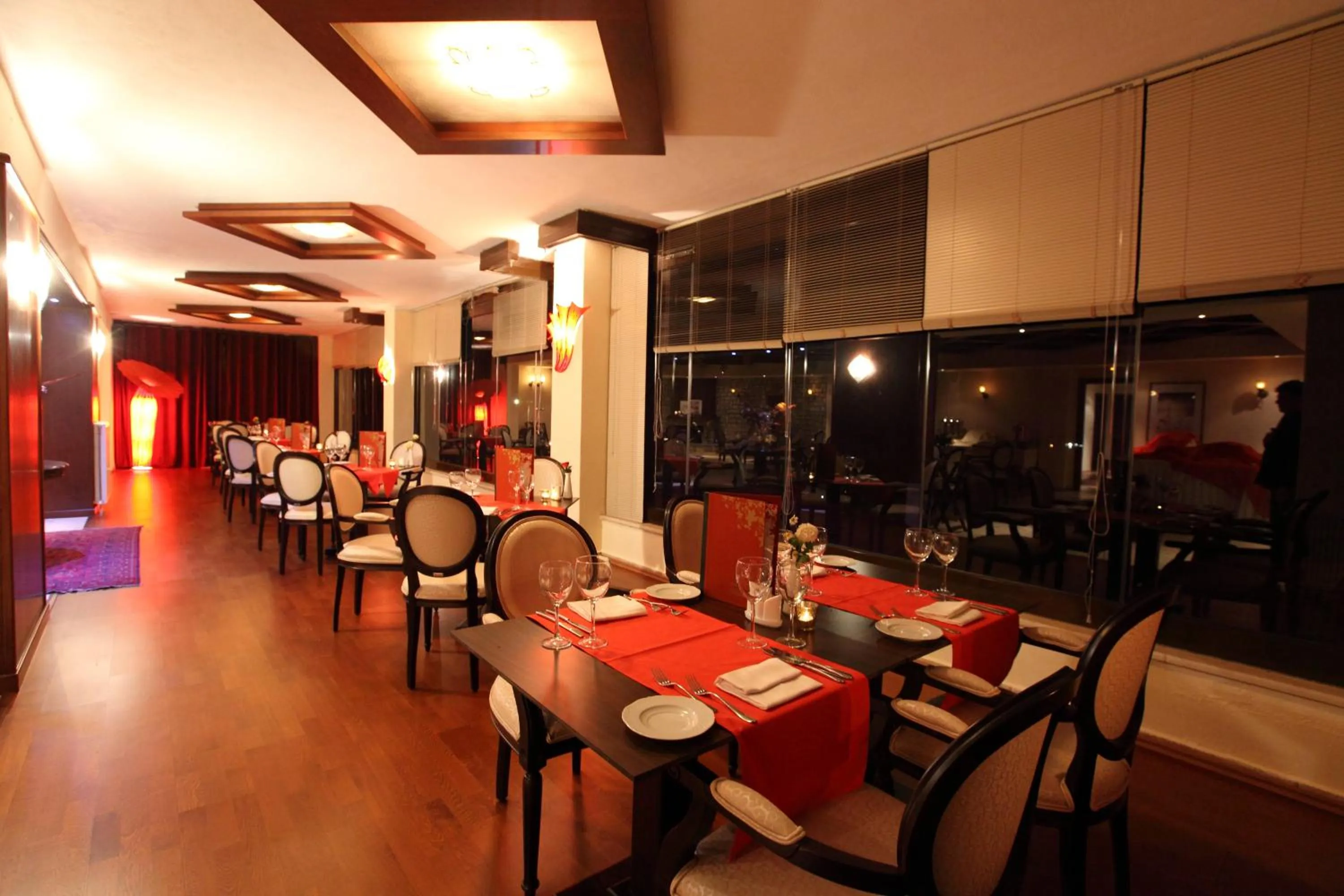 Restaurant/places to eat in Nevros Hotel Resort and Spa Limni Plastira