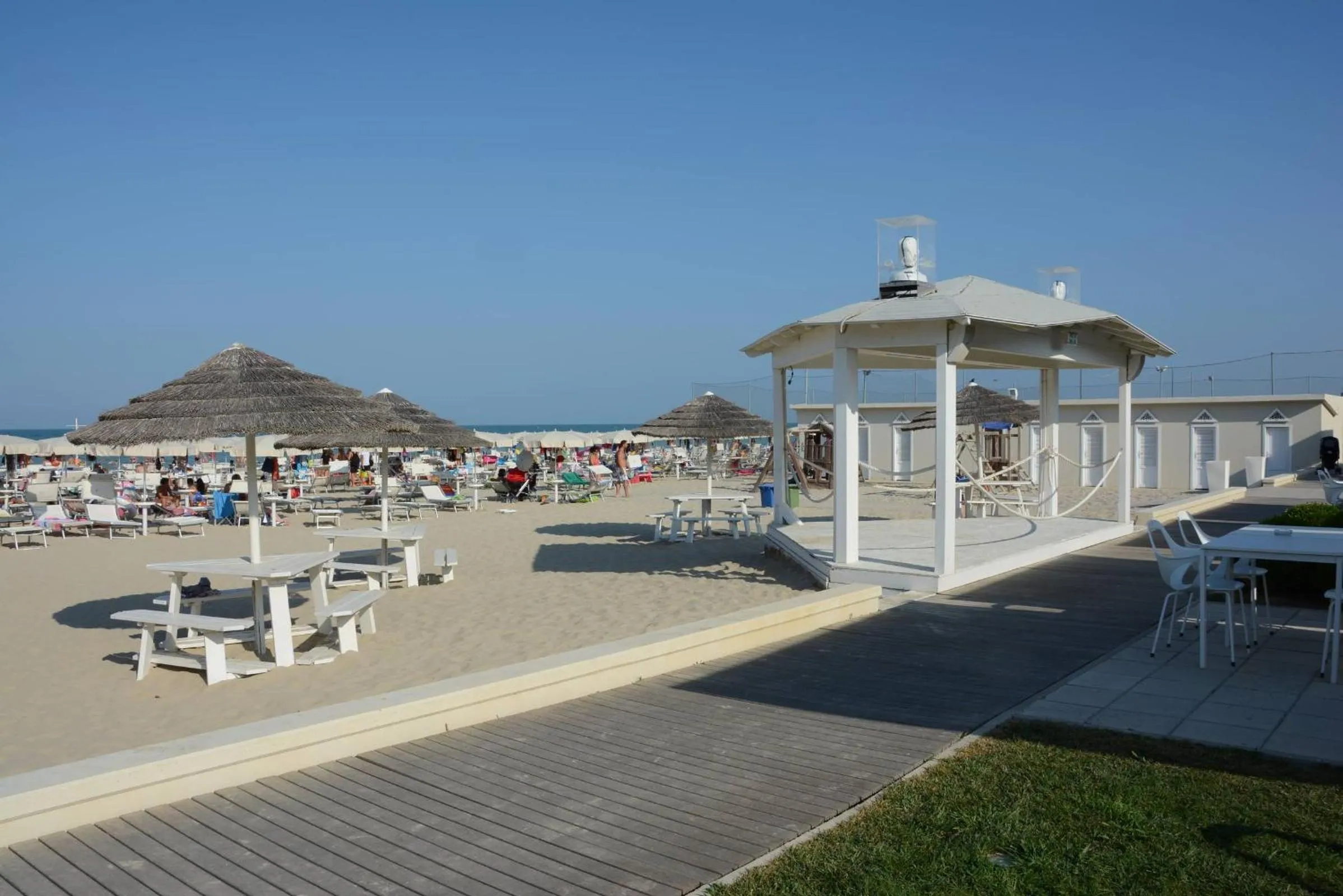 Beach in Residence Helene