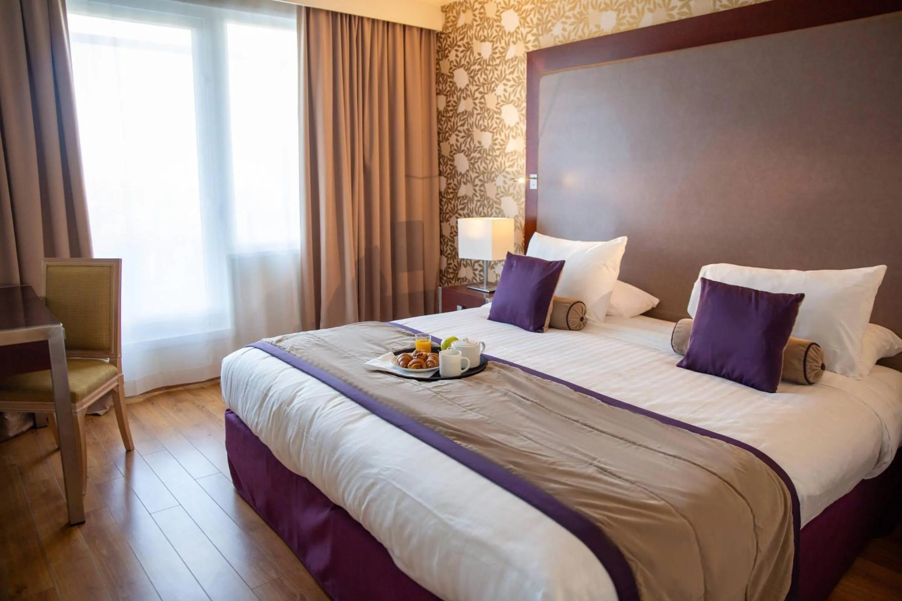 Bedroom, Bed in Clarion Paris CDG Airport