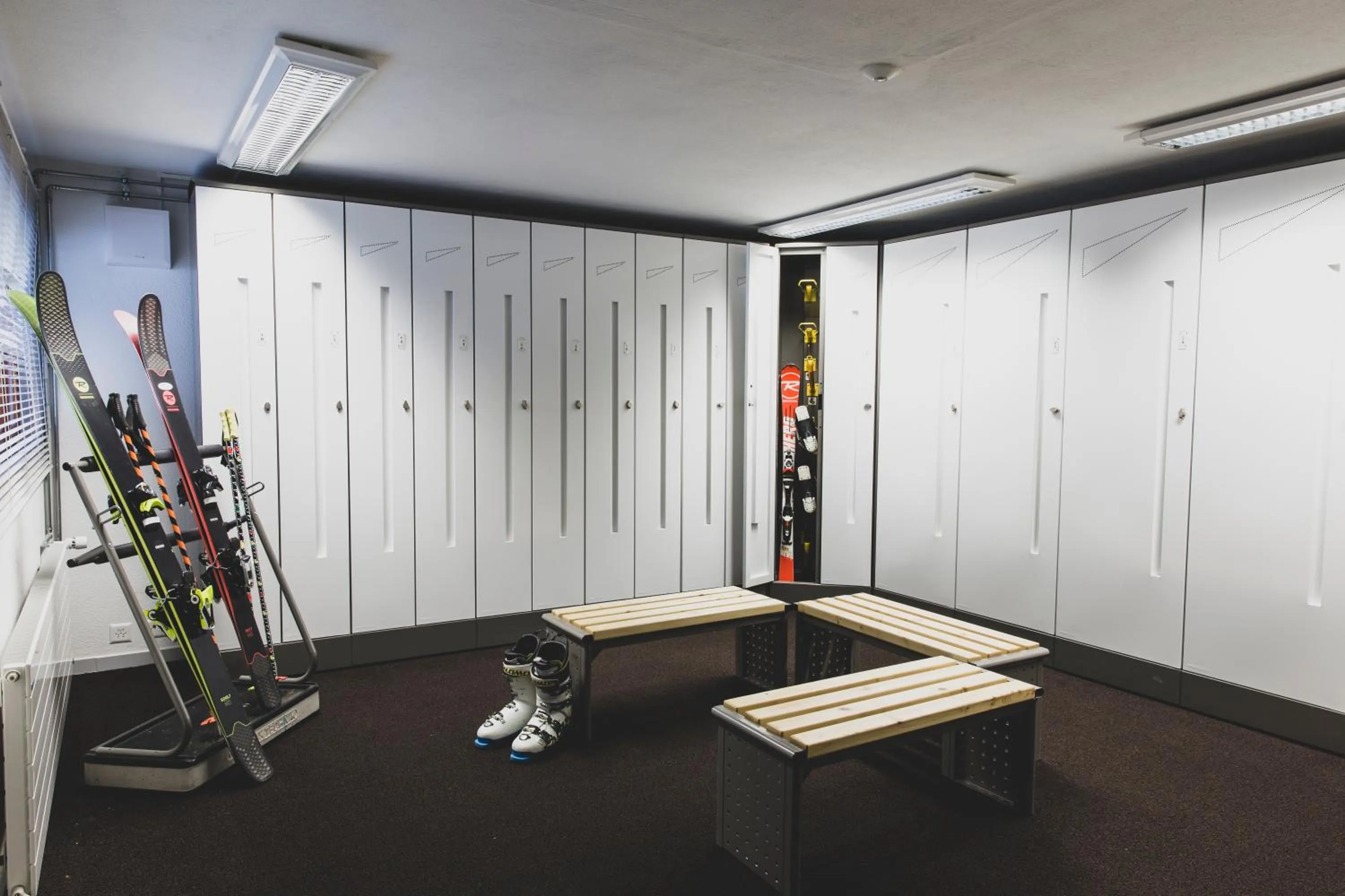 Skiing in Pointe de Zinal