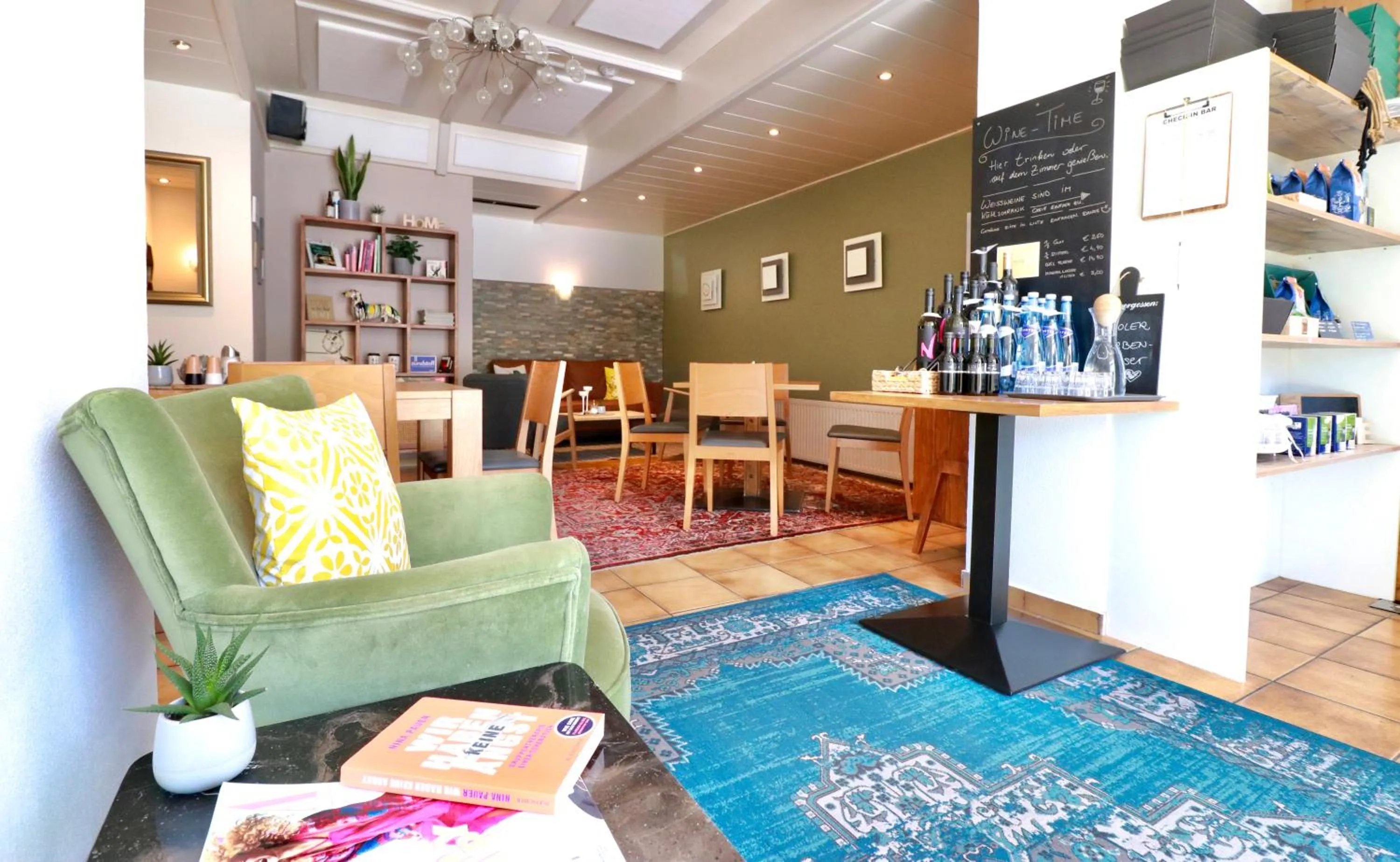 Communal lounge/ TV room in Seelos - Alpine Easy Stay - Bed & Breakfast