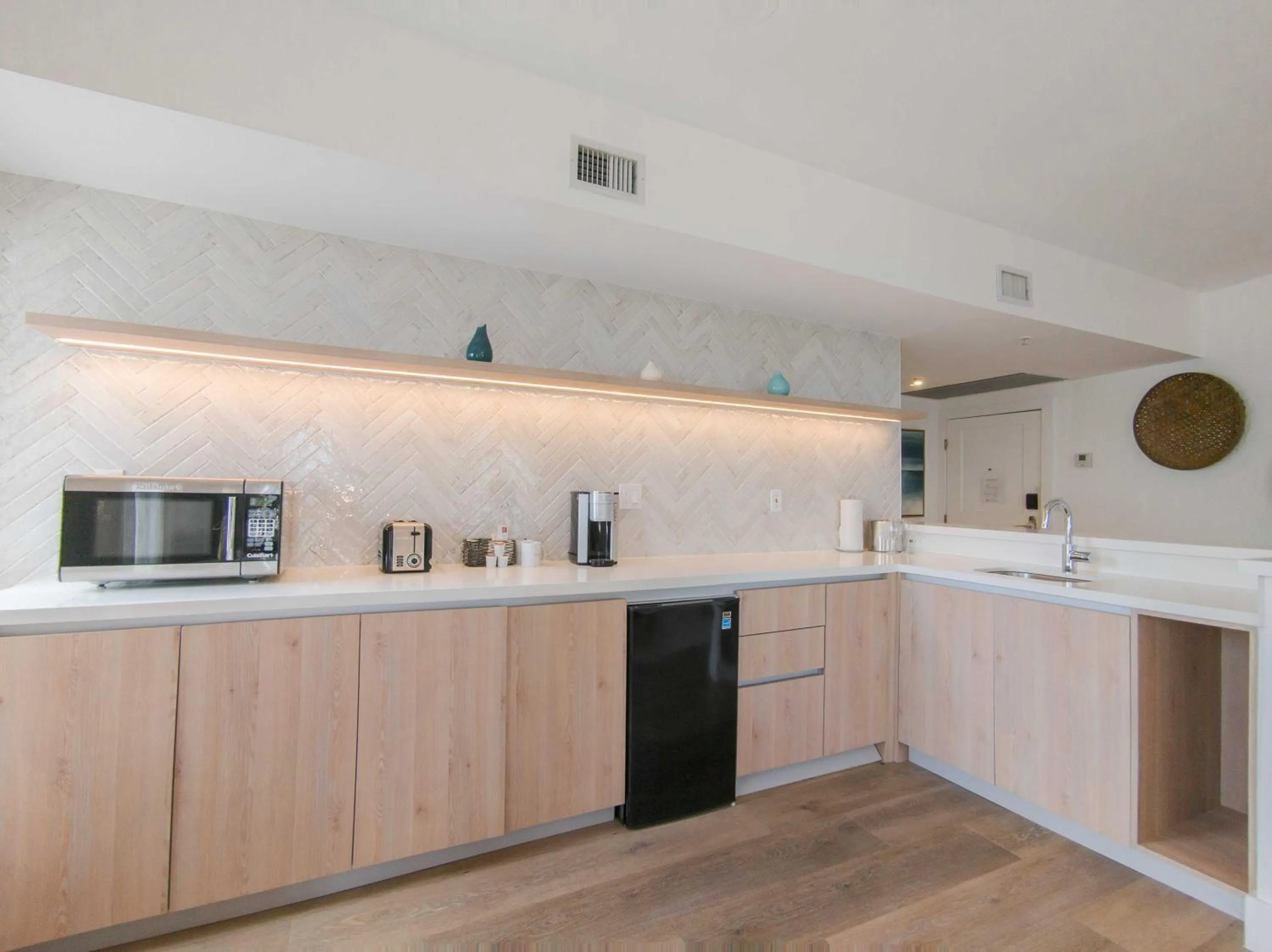 Kitchen or kitchenette in Bentley Hotel South Beach
