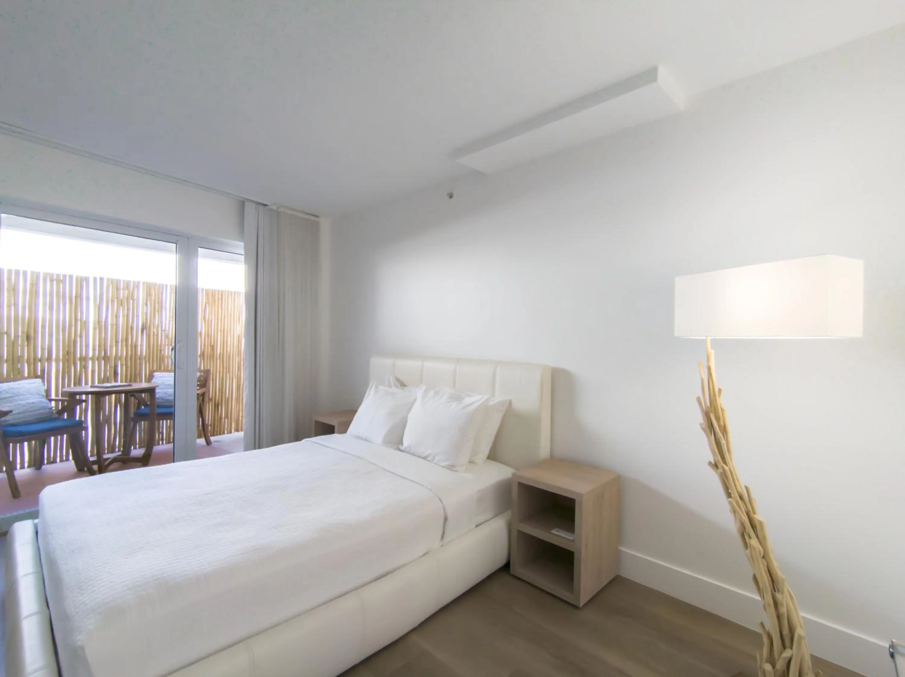 Bedroom, Bed in Bentley Hotel South Beach