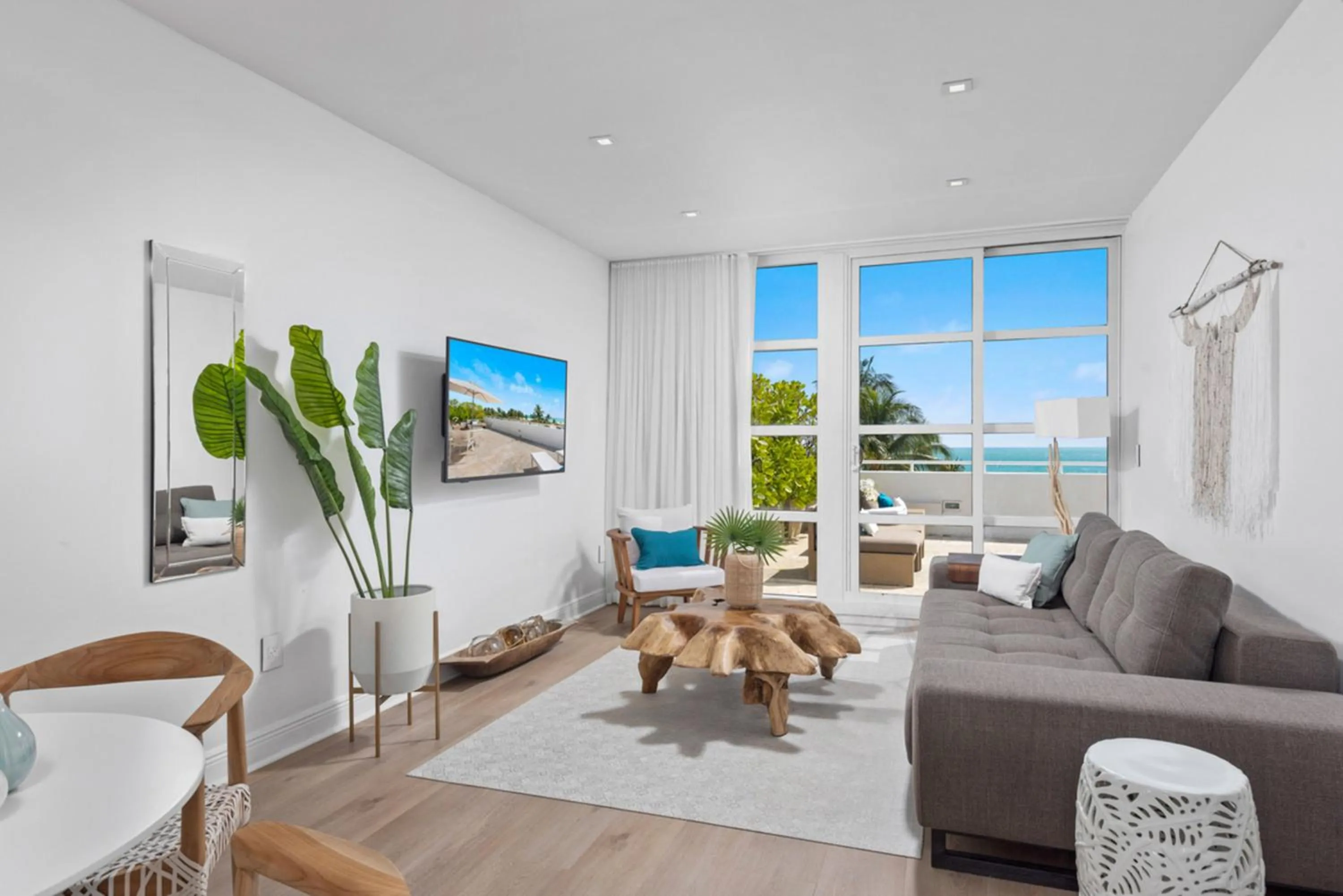 Living room in Bentley Hotel South Beach