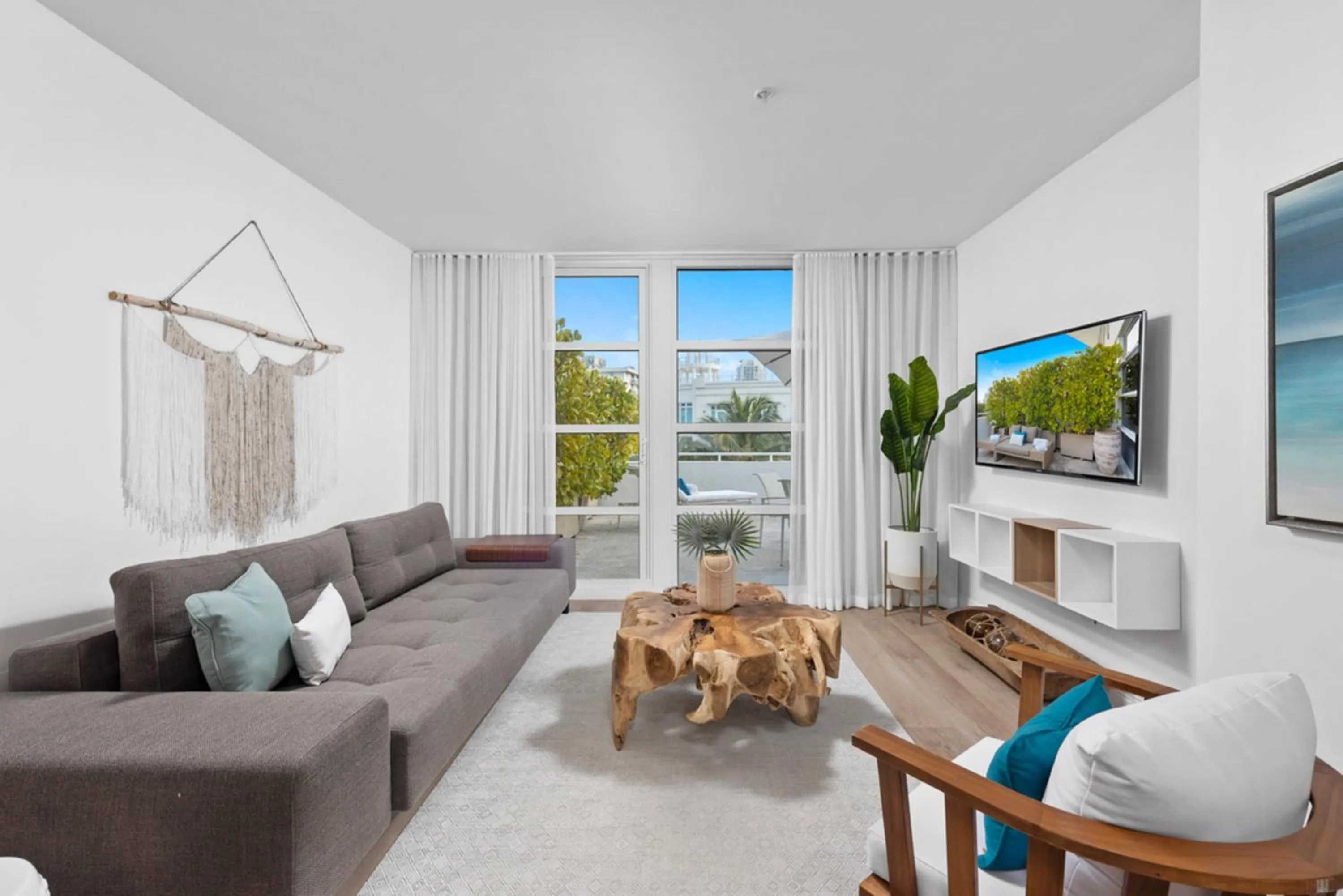 Living room in Bentley Hotel South Beach