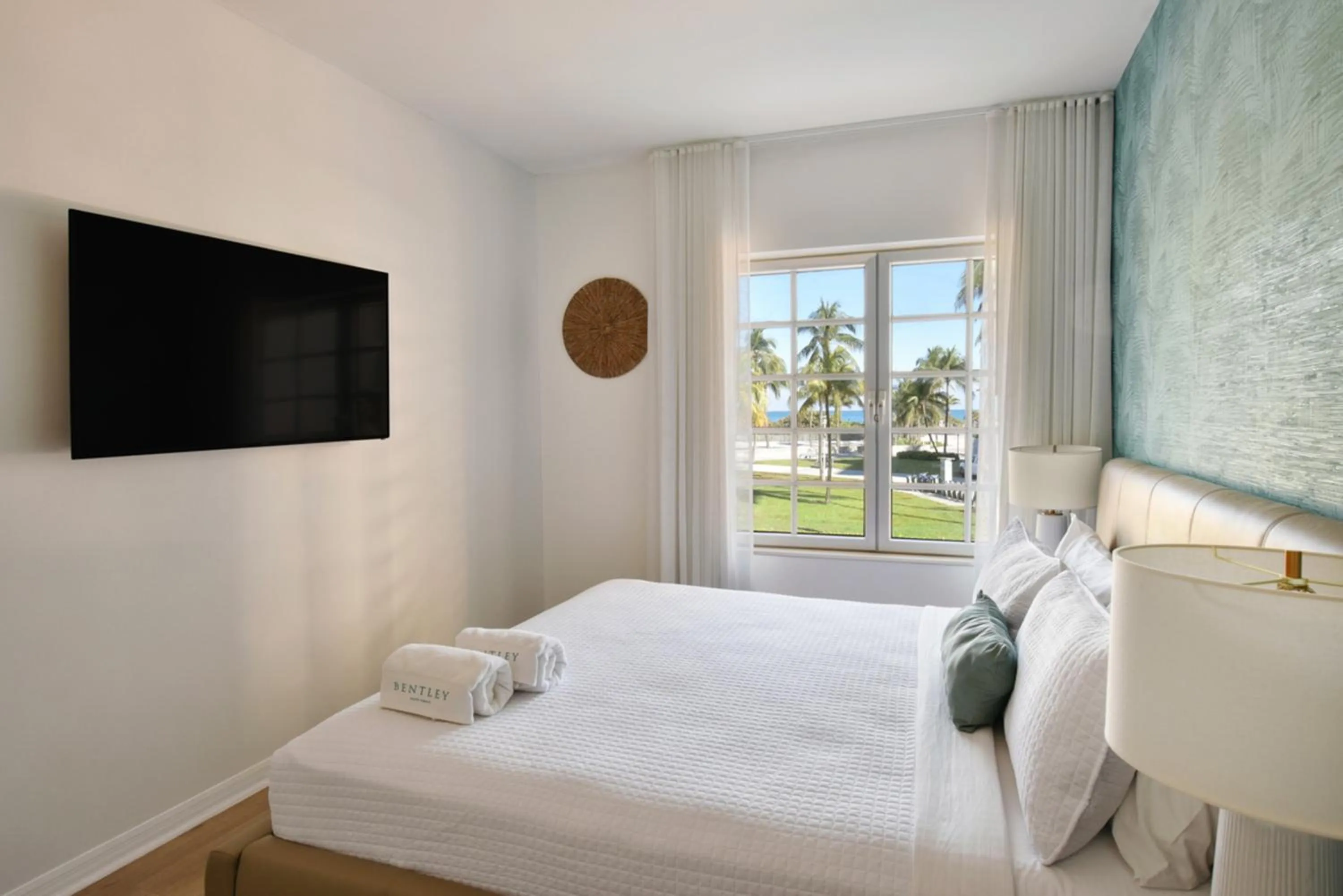 Bedroom, Bed in Bentley Hotel South Beach