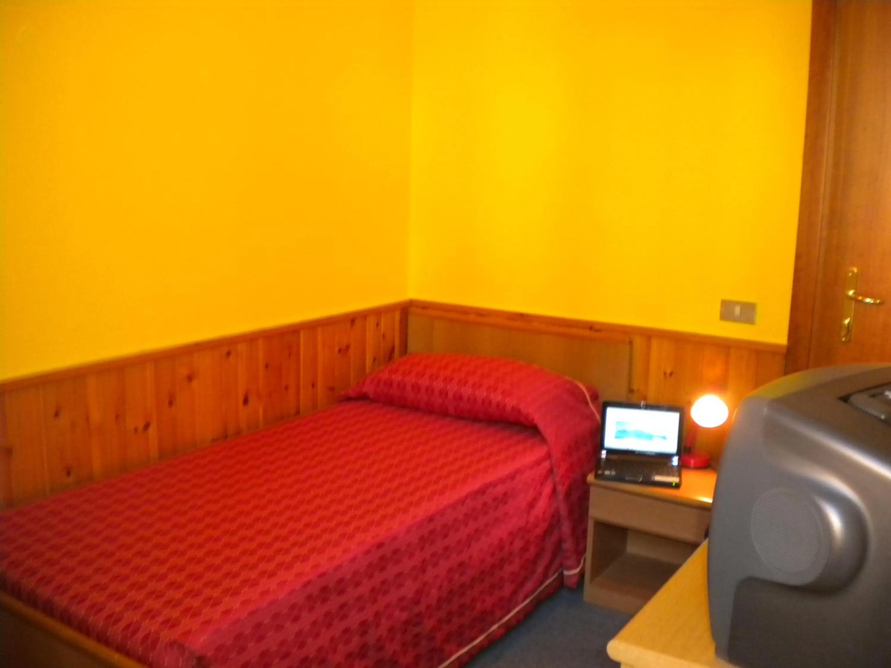 Bedroom, Bed in Hotel Miramonti