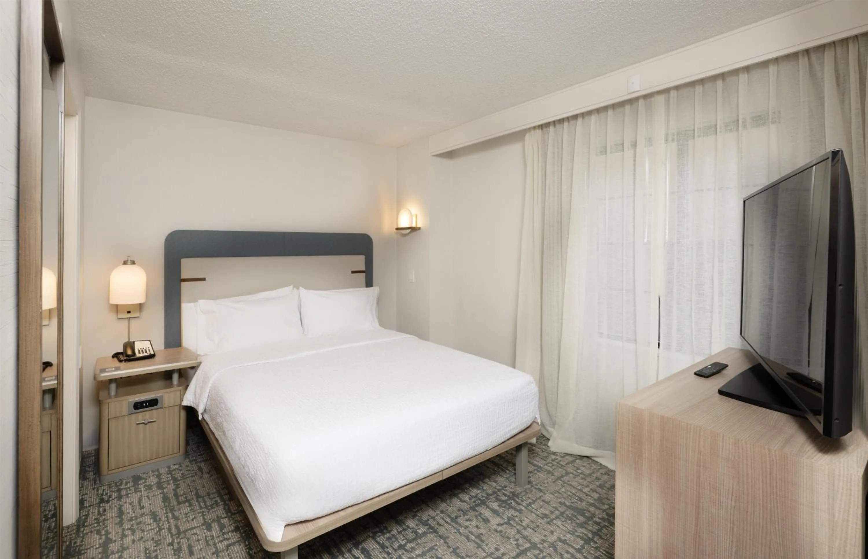 Bed in Homewood Suites by Hilton Atlanta Buckhead Pharr Road