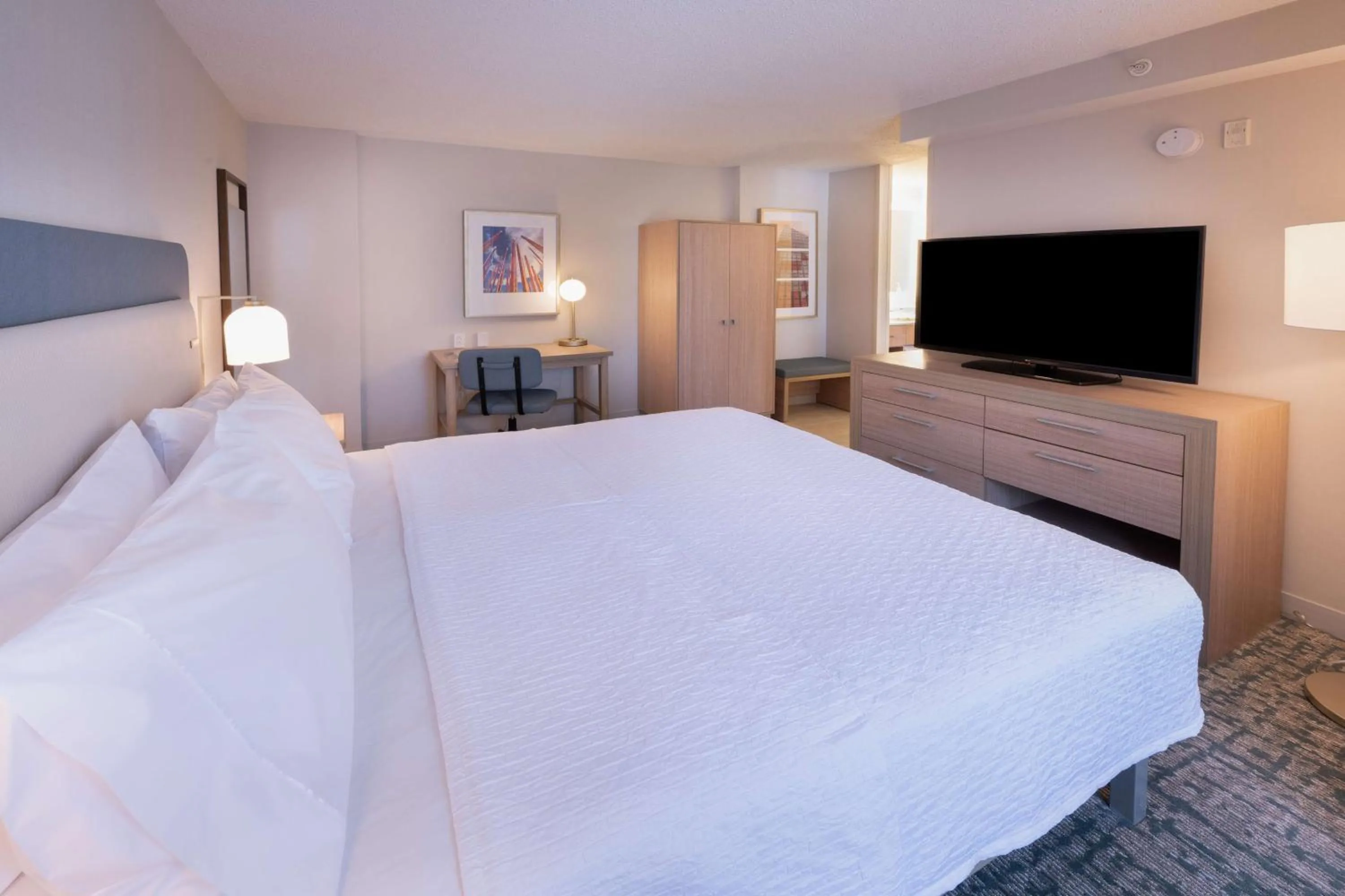 Bed in Homewood Suites by Hilton Atlanta Buckhead Pharr Road