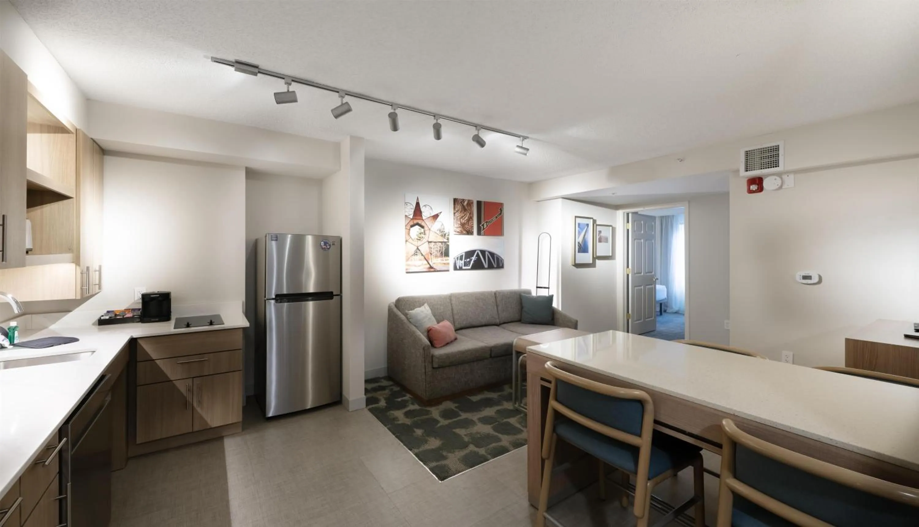 Living room in Homewood Suites by Hilton Atlanta Buckhead Pharr Road