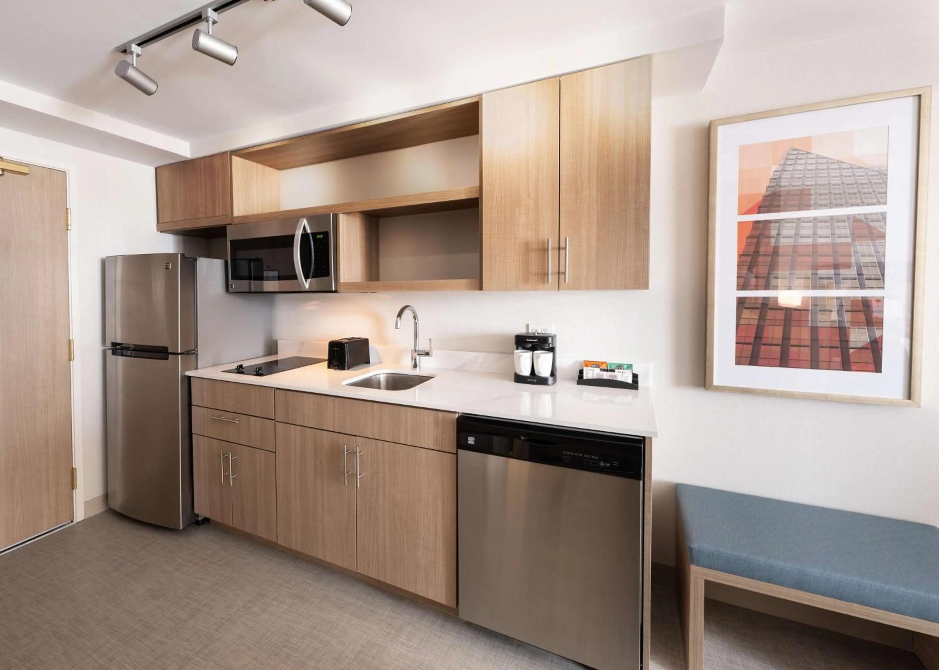 Kitchen or kitchenette in Homewood Suites by Hilton Atlanta Buckhead Pharr Road