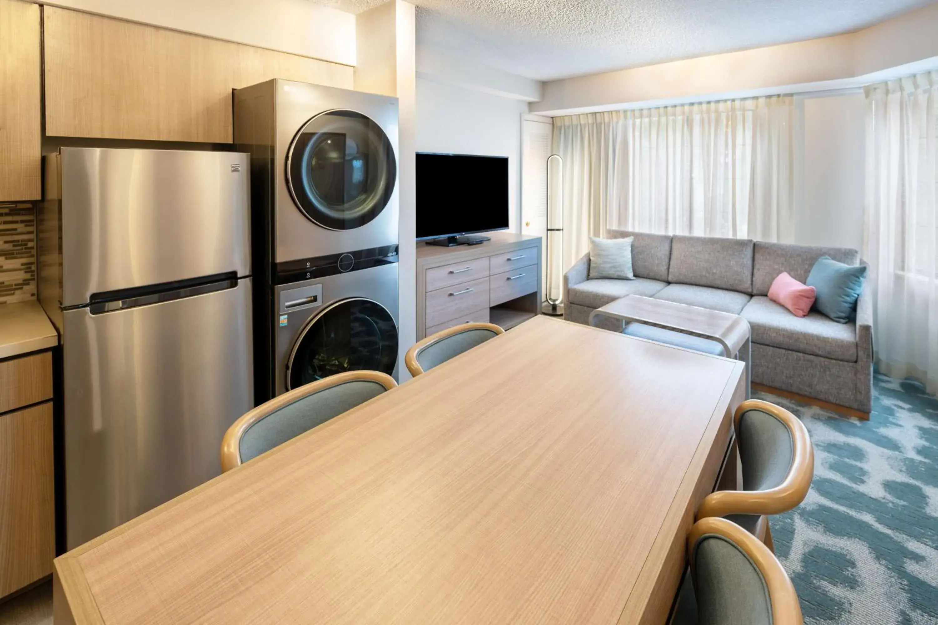 One-Bedroom Queen Suite in Homewood Suites by Hilton Atlanta Buckhead Pharr Road One-Bedroom Queen Suite in Homewood Suites by Hilton Atlanta Buckhead Pharr Road