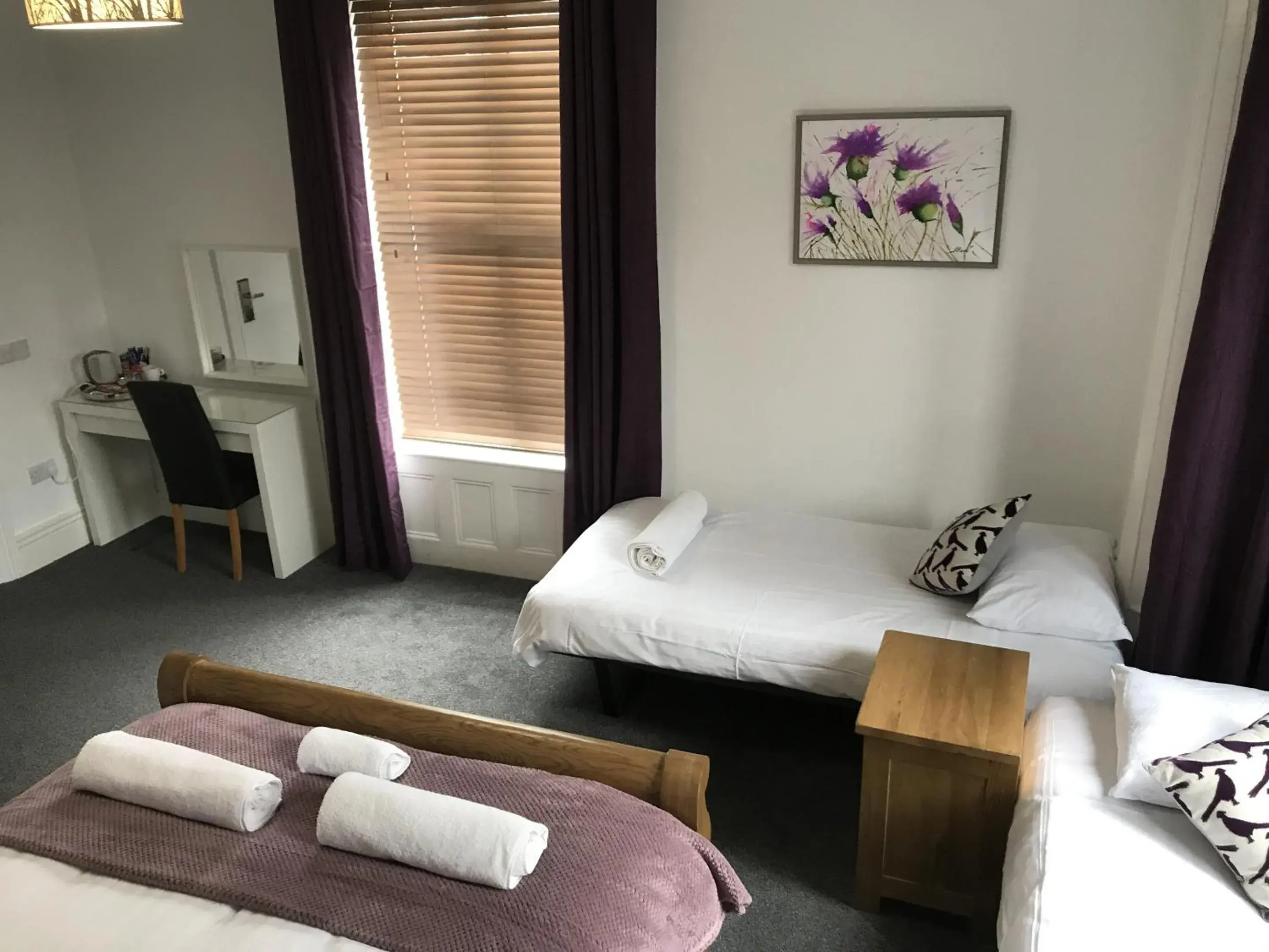 Bedroom, Bed in The Dalbury and Palmer Hotel with FREE PARKING Bedroom, Bed in The Dalbury and Palmer Hotel with FREE PARKING