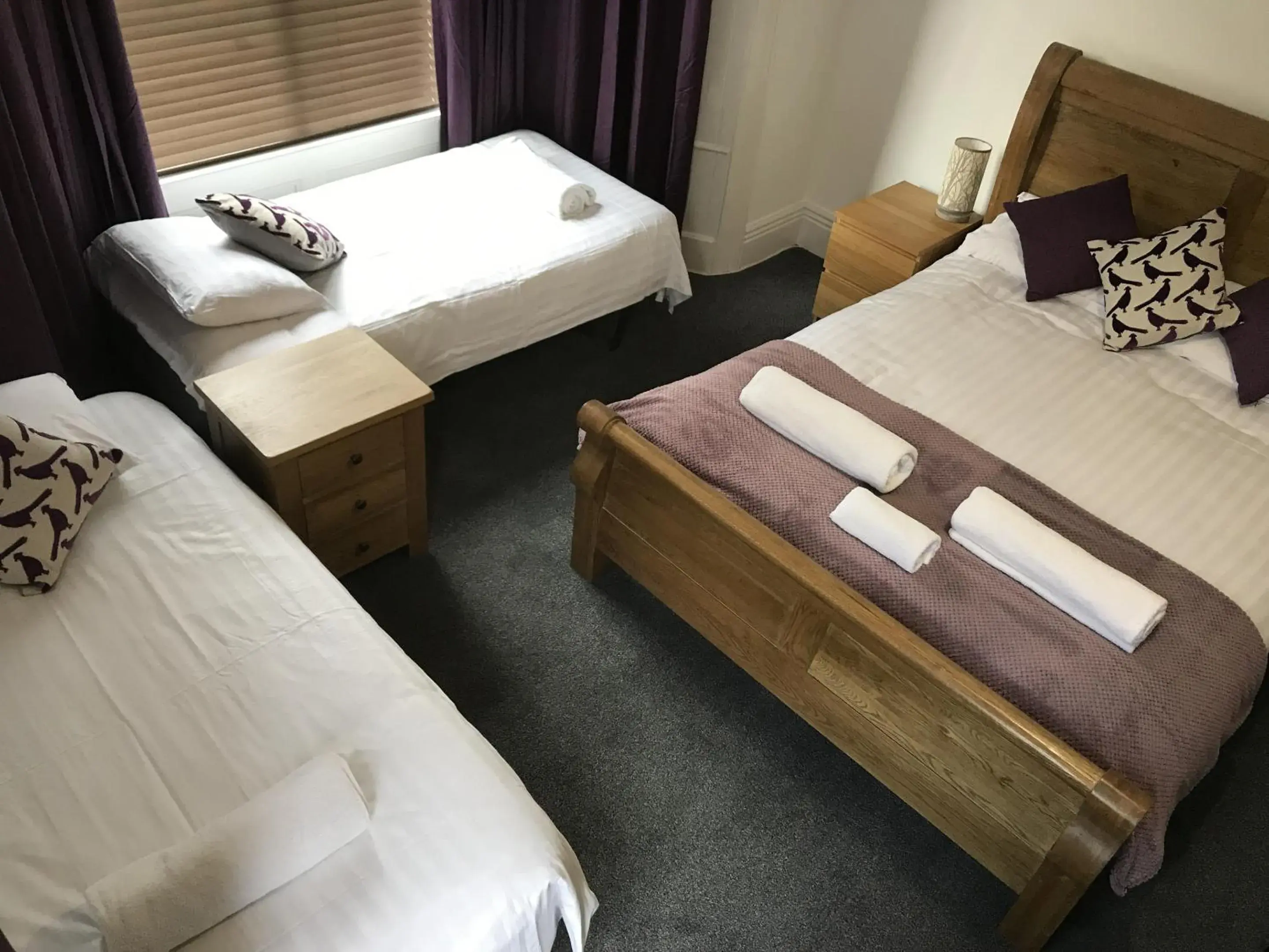 Bedroom, Bed in The Dalbury and Palmer Hotel with FREE PARKING Bedroom, Bed in The Dalbury and Palmer Hotel with FREE PARKING