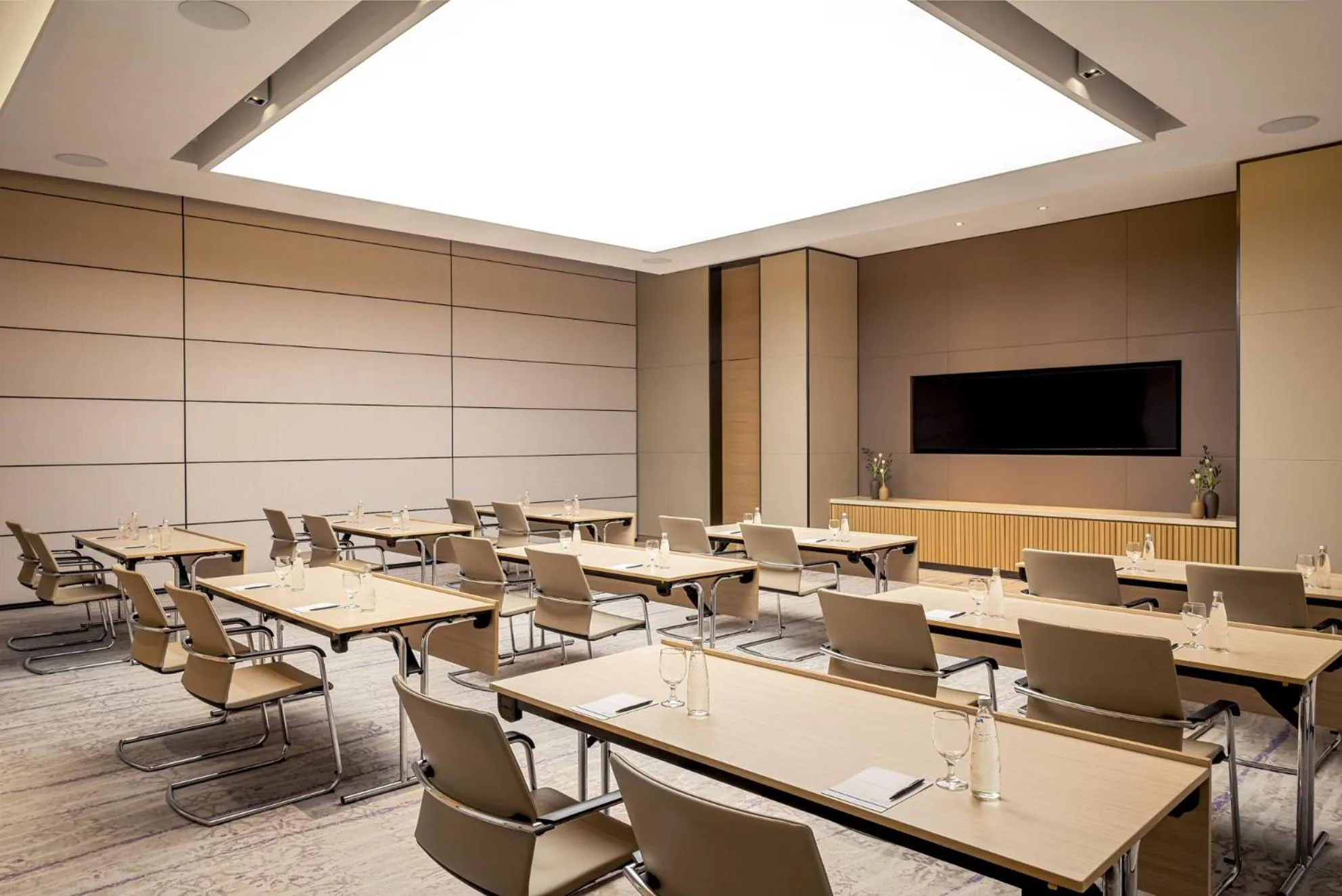 Meeting/conference room in Saadiyat Rotana Resort and Villas