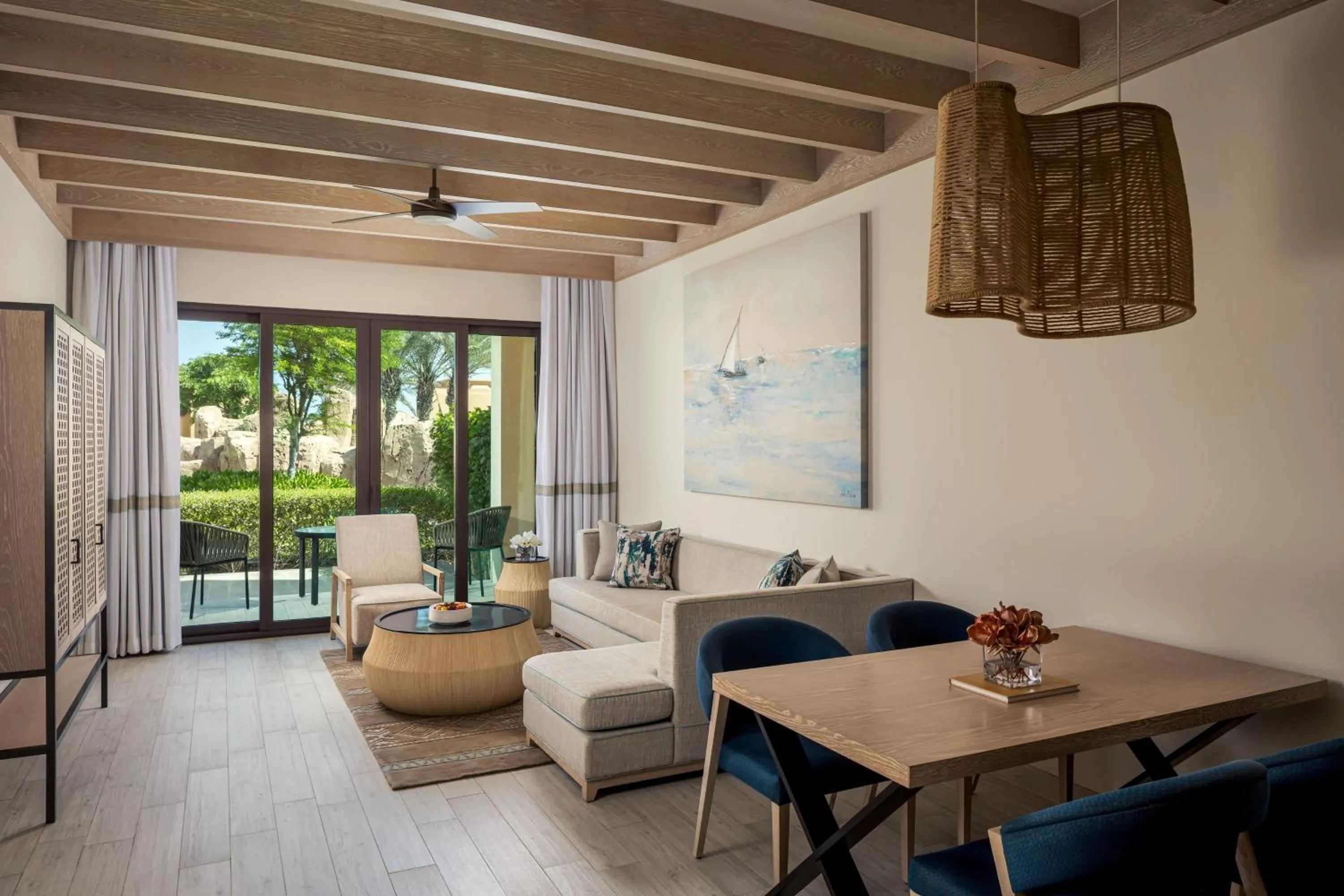 Living room in Saadiyat Rotana Resort and Villas