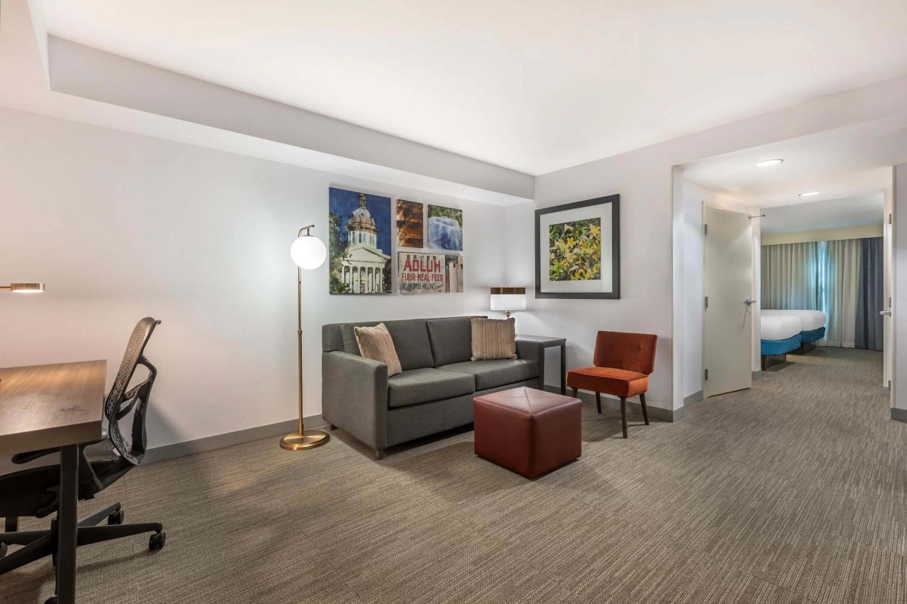 Living room in Hilton Garden Inn Columbia/Northeast