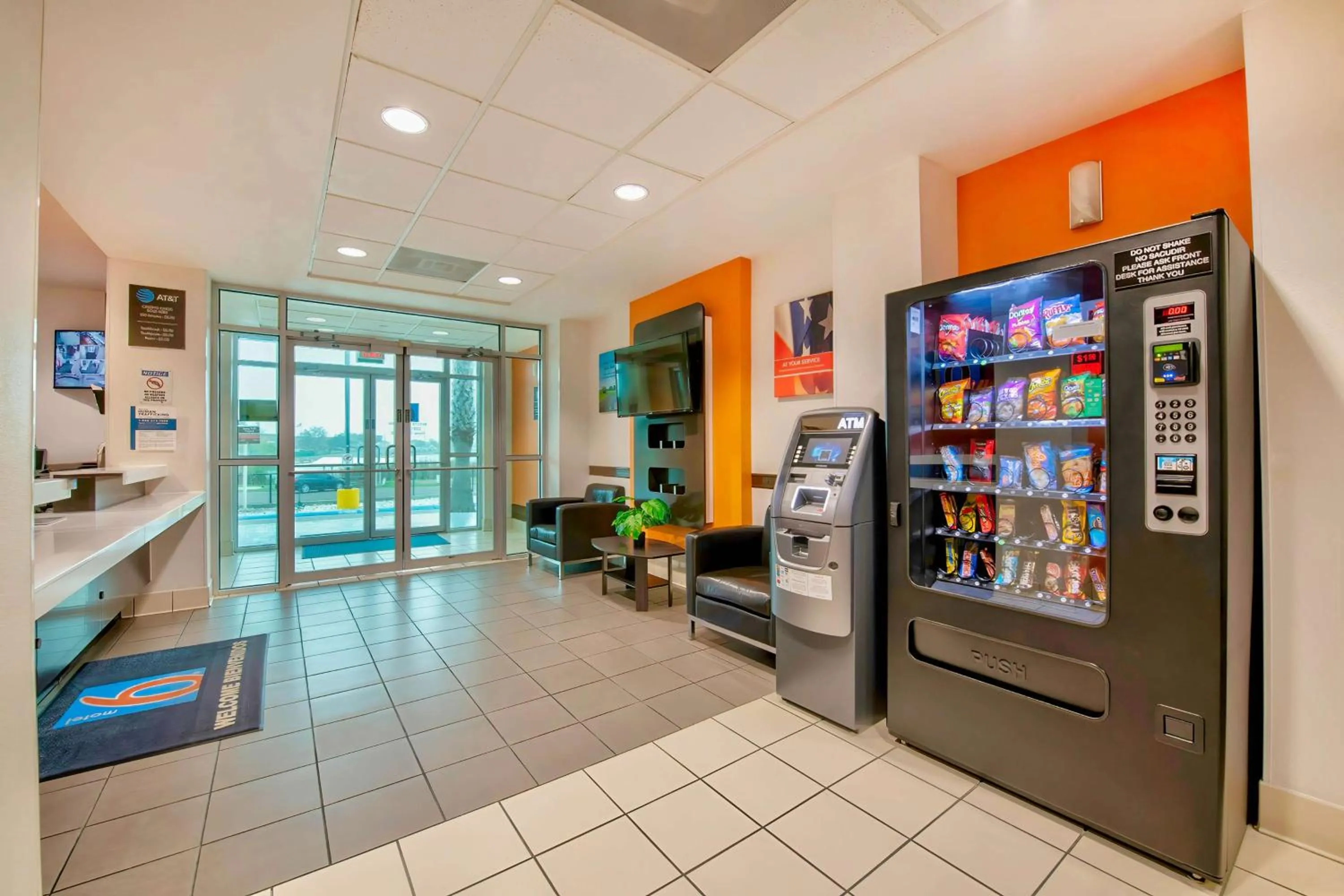 Lobby or reception in Motel 6-Eagle Pass, TX - Lakeside