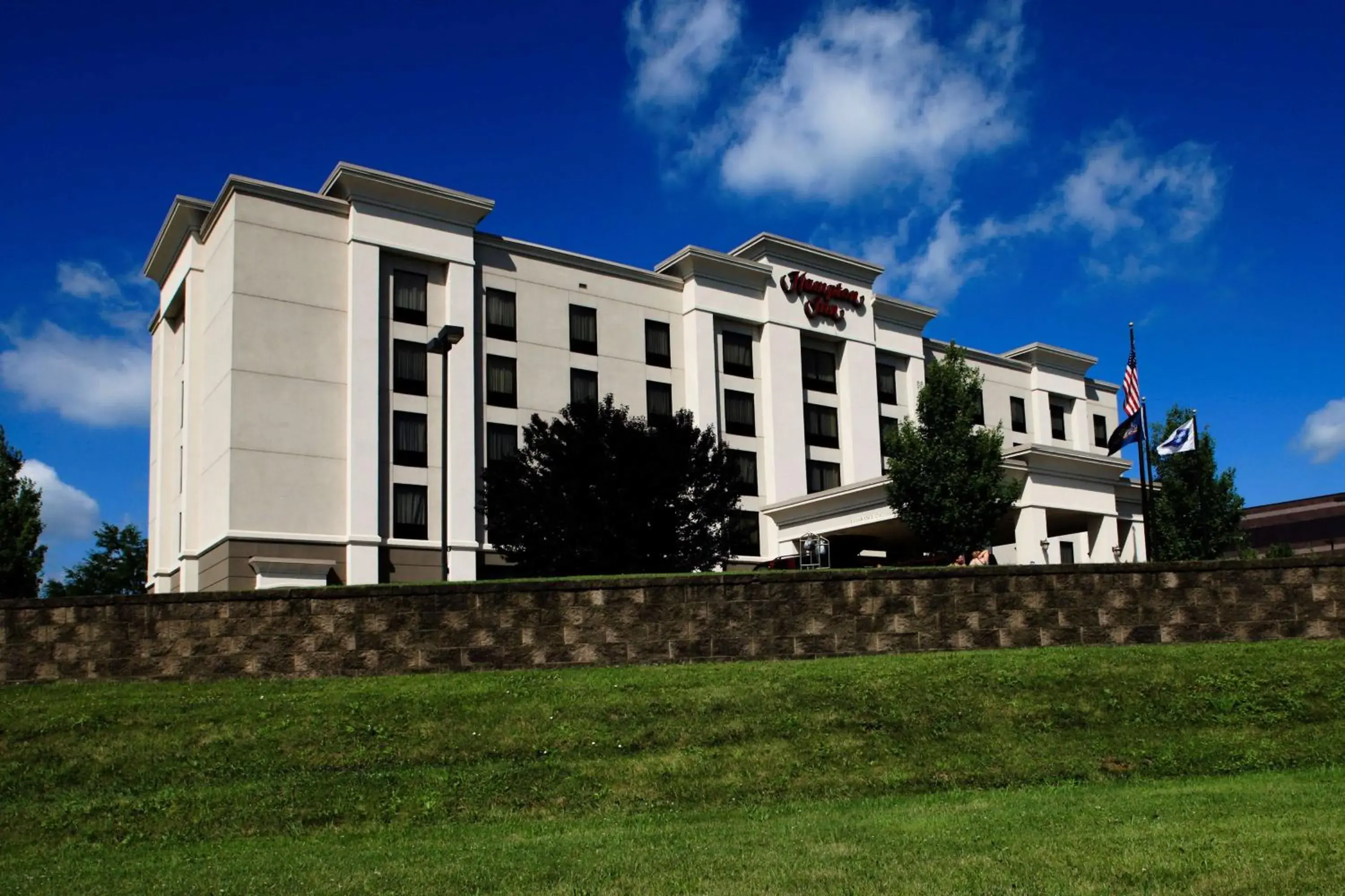 Property building in Hampton Inn Easton Property building in Hampton Inn Easton