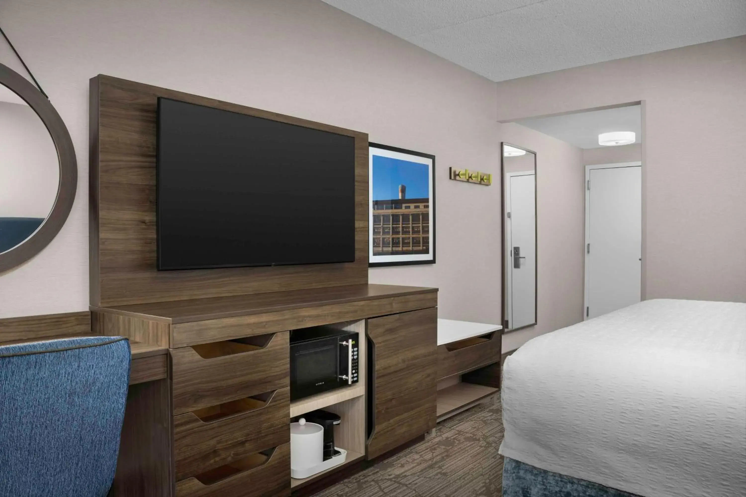 King Room with King Bed - Non-Smoking in Hampton Inn Easton King Room with King Bed - Non-Smoking in Hampton Inn Easton