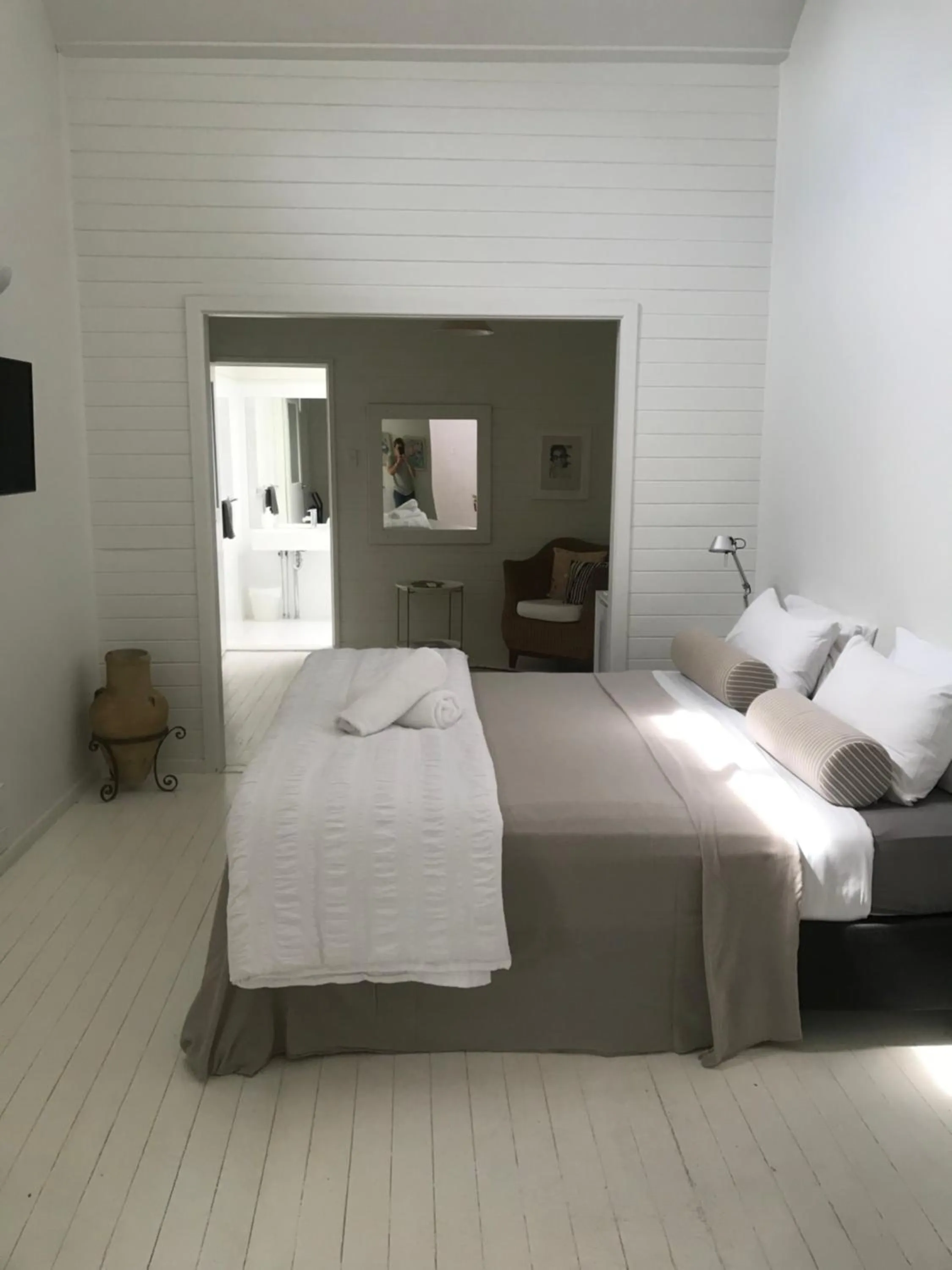 Bed in Byron Springs