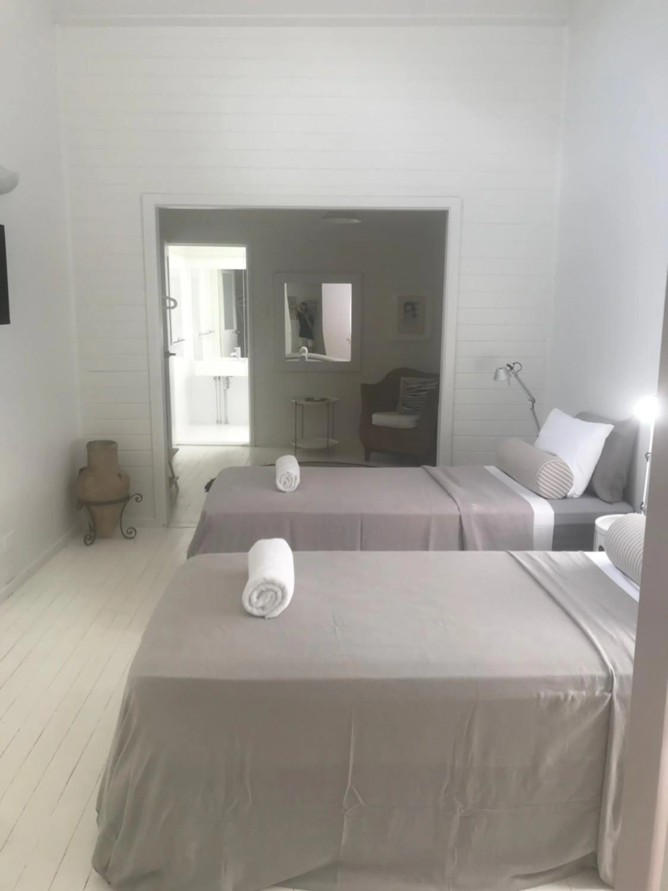 Bed in Byron Springs