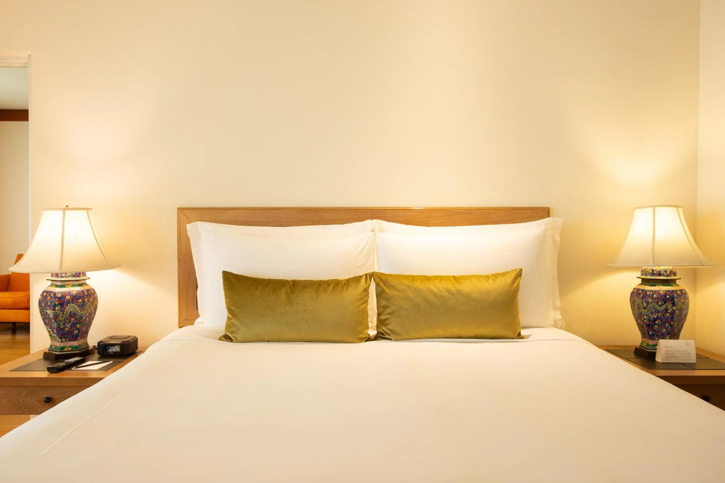 Bed in Anantara Siam Bangkok Hotel