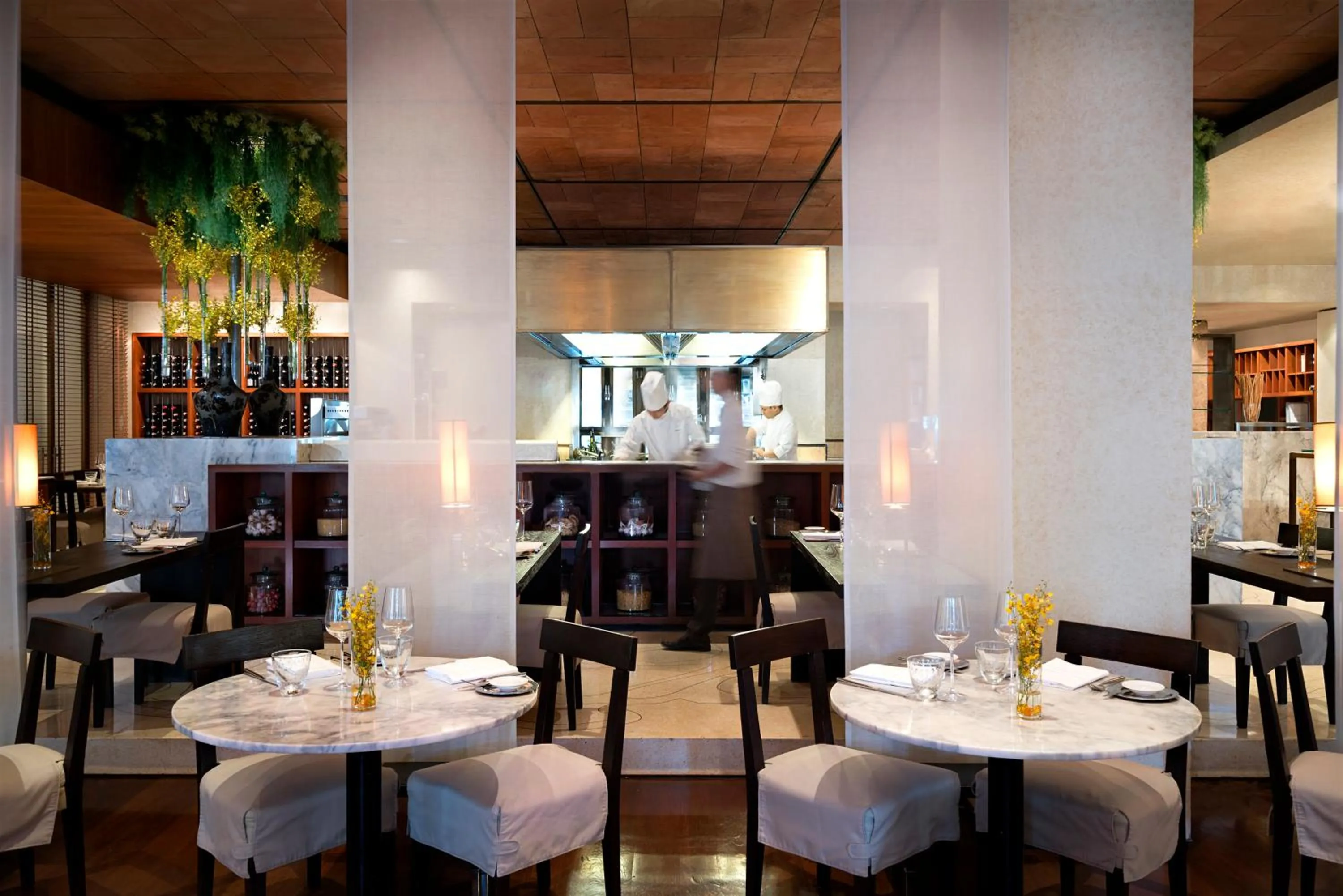 Restaurant/places to eat in Anantara Siam Bangkok Hotel