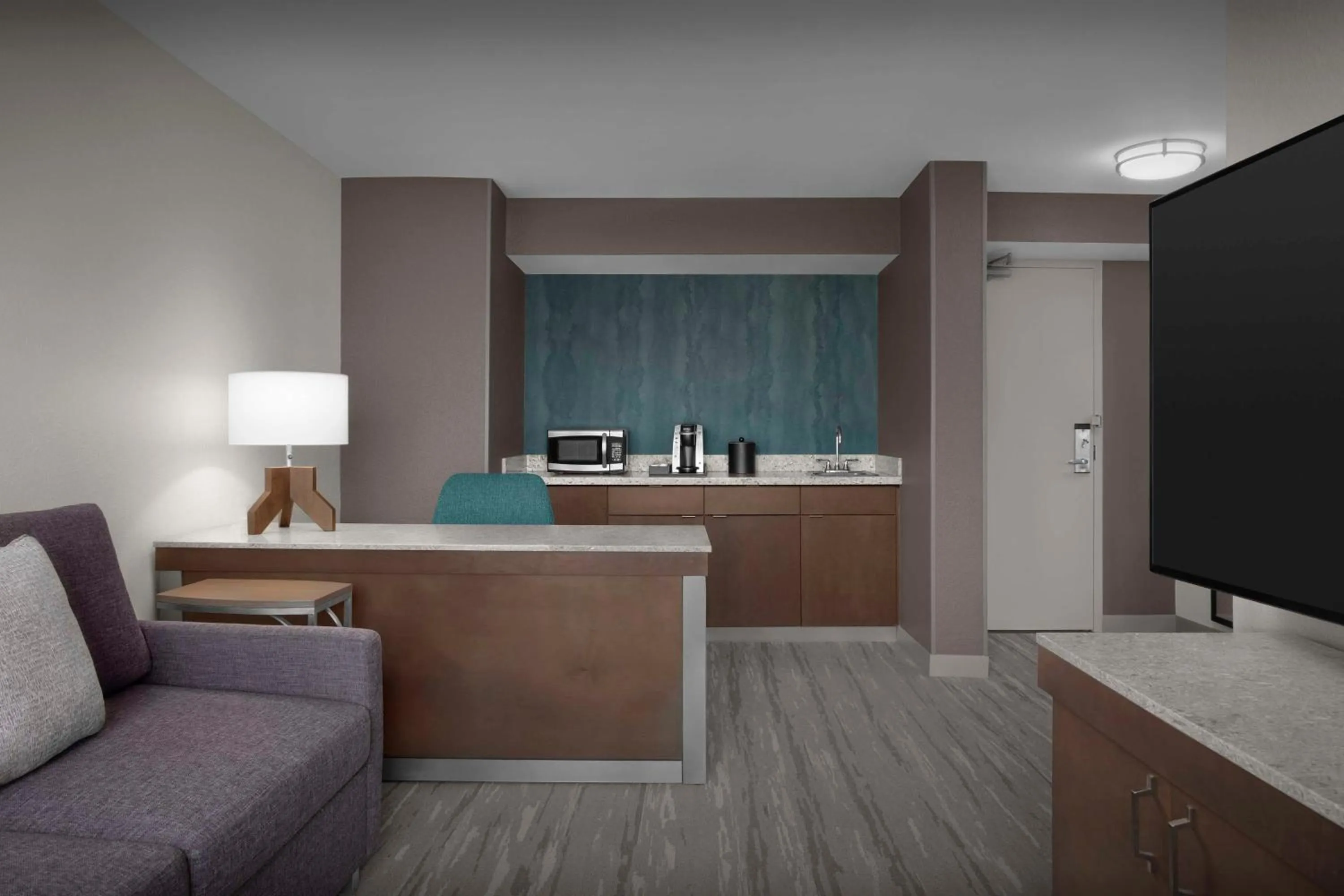 Living room in Hilton Garden Inn Atlanta North/Johns Creek