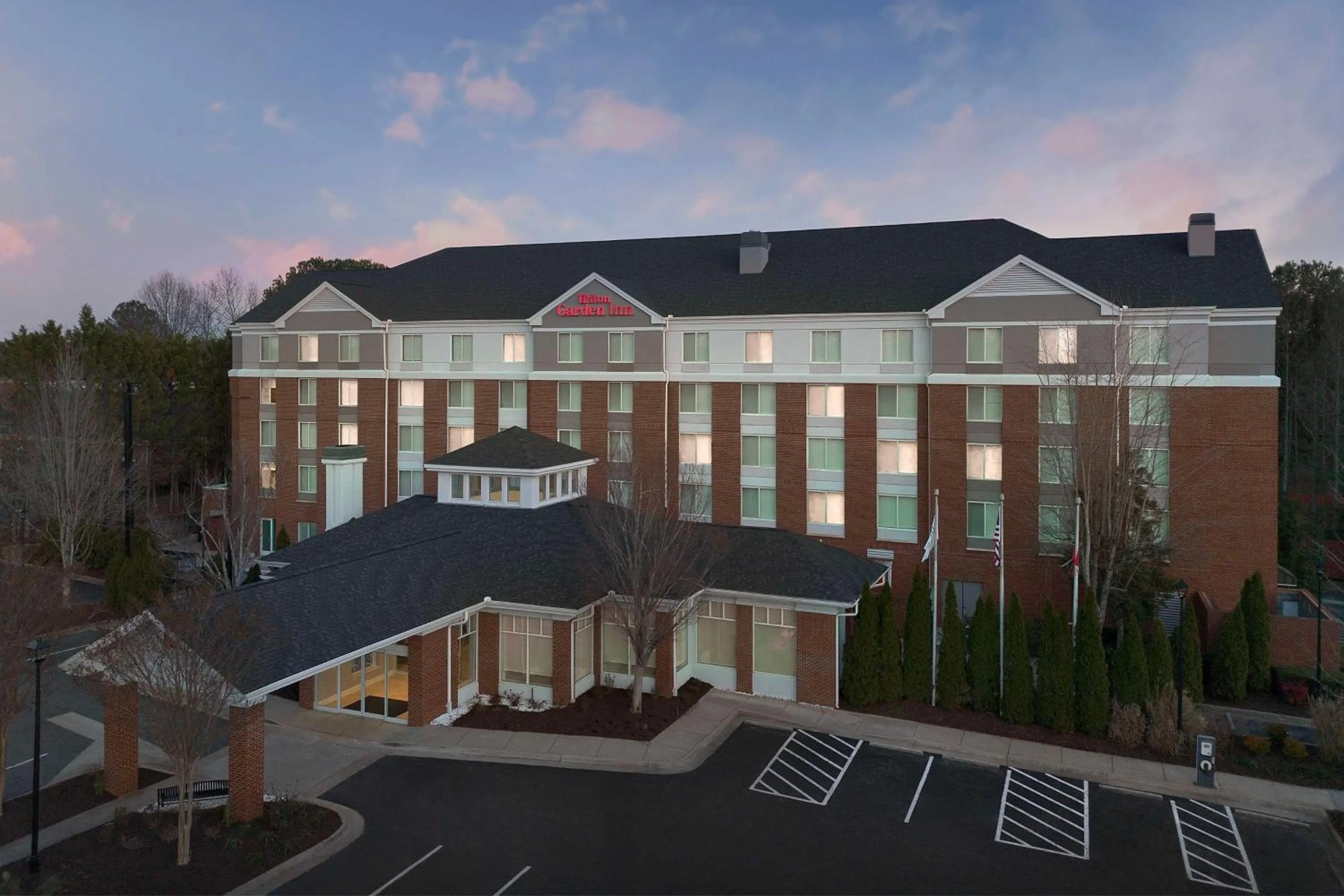 Property building in Hilton Garden Inn Atlanta North/Johns Creek