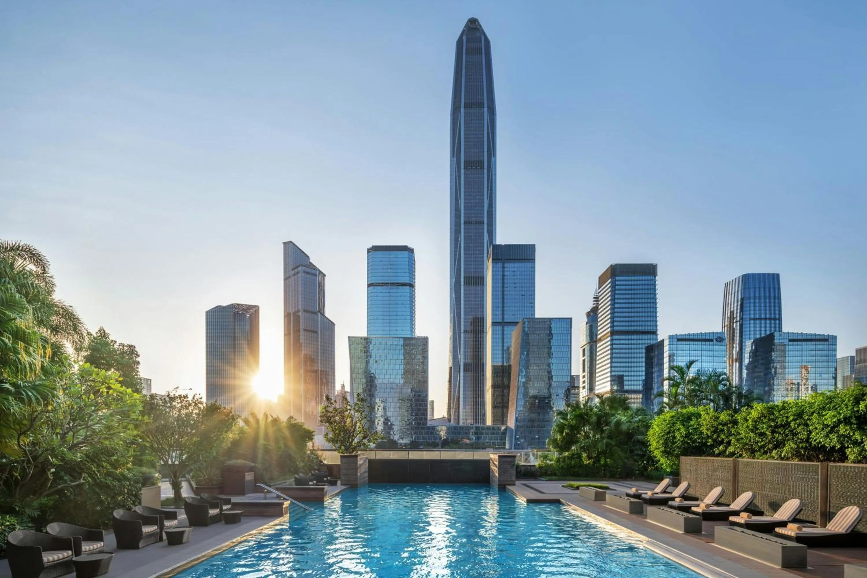 Swimming pool in The Ritz-Carlton, Shenzhen