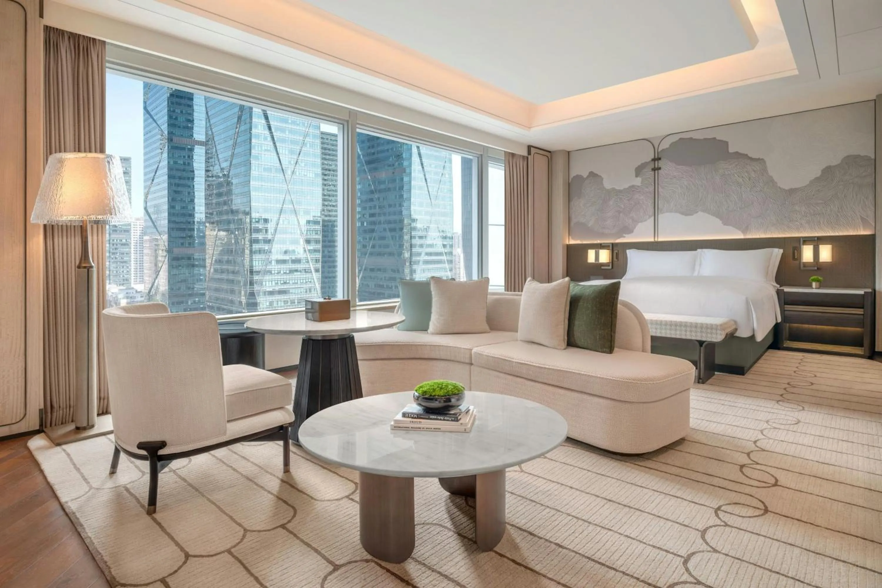 Bedroom in The Ritz-Carlton, Shenzhen