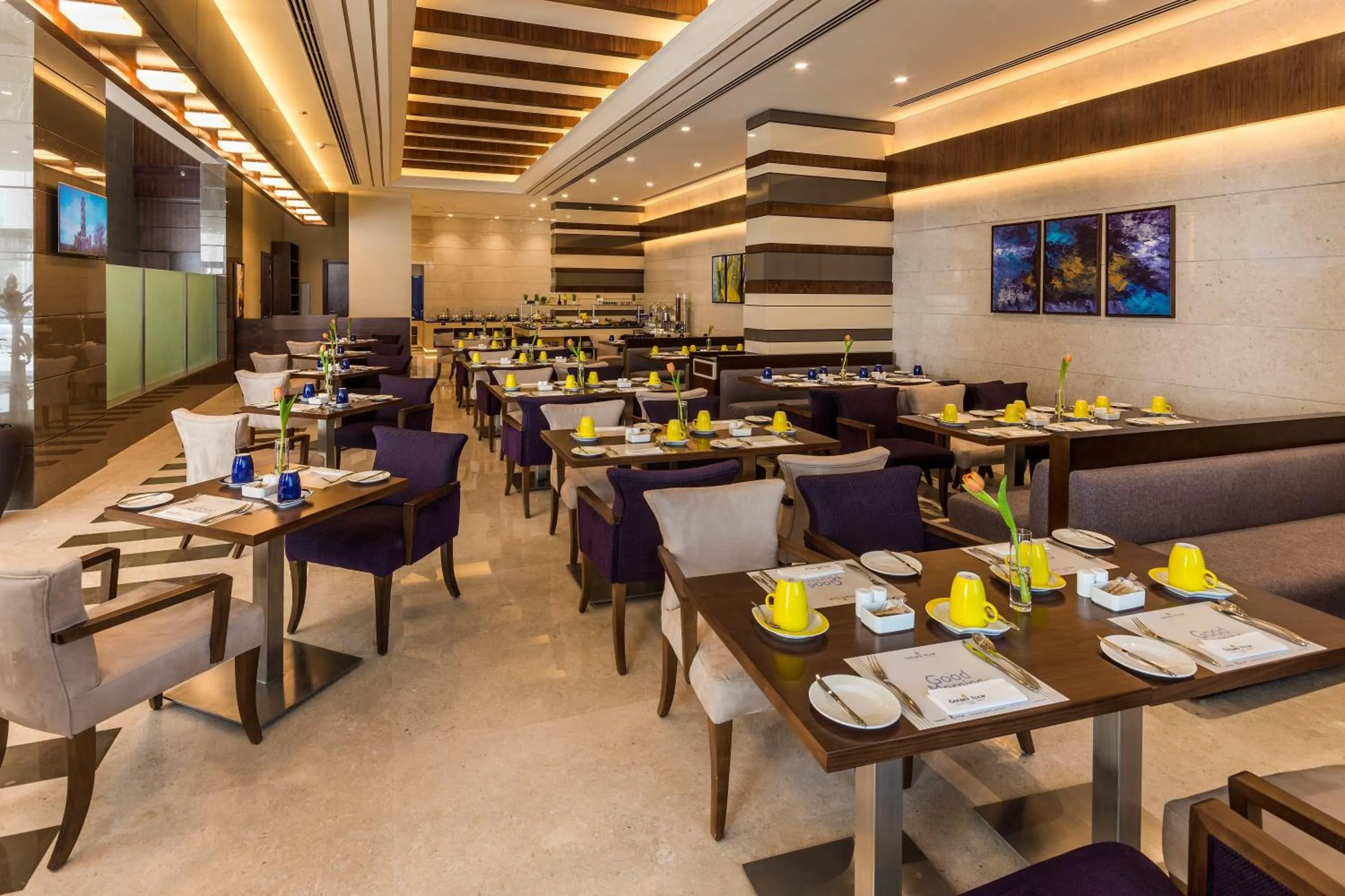 Restaurant/places to eat in Golden Tulip Media Hotel