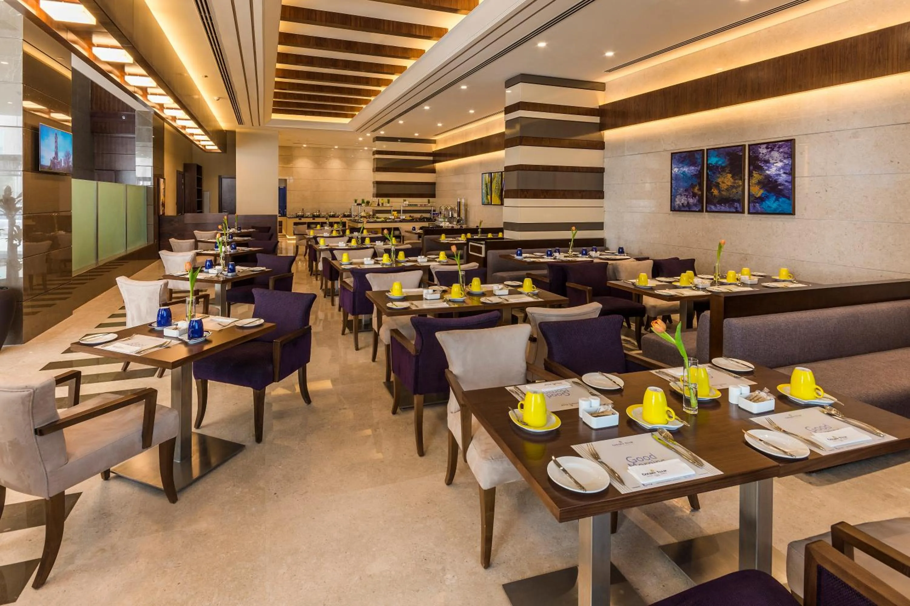 Restaurant/places to eat in Golden Tulip Media Hotel