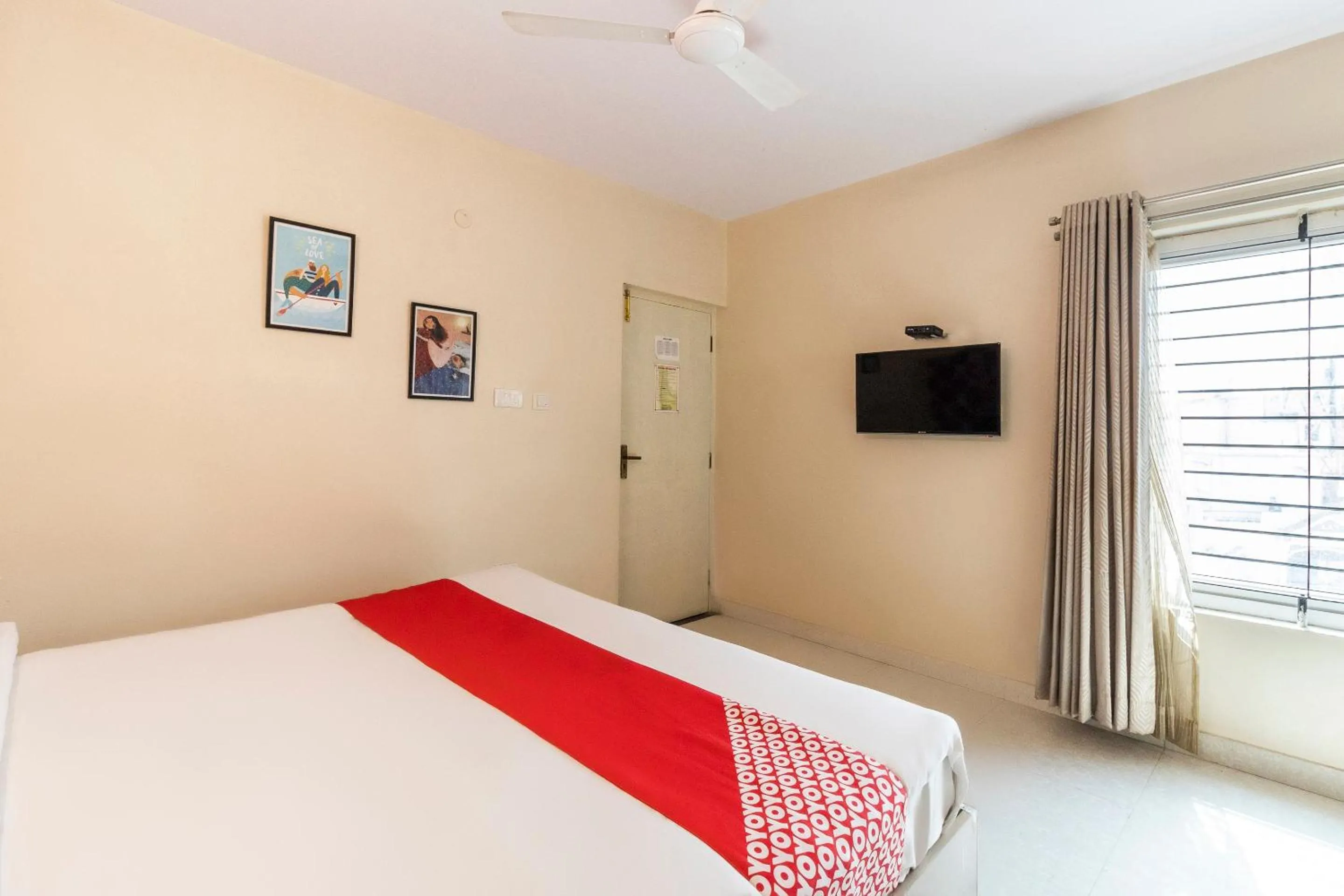 Bedroom, Bed in OYO 9605 Hotel Golden Inn