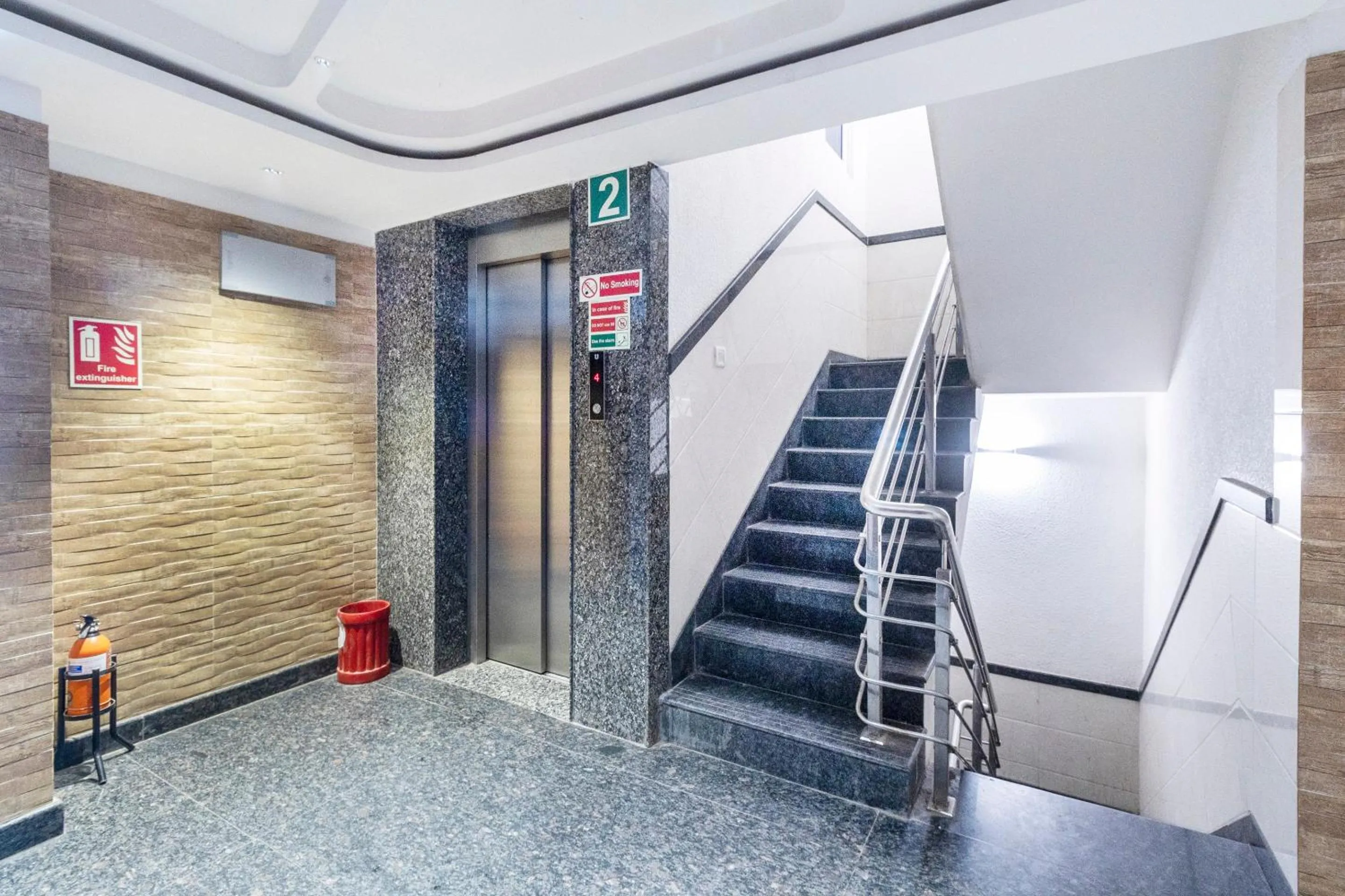 Lobby or reception in Hotel O Platinum Inn