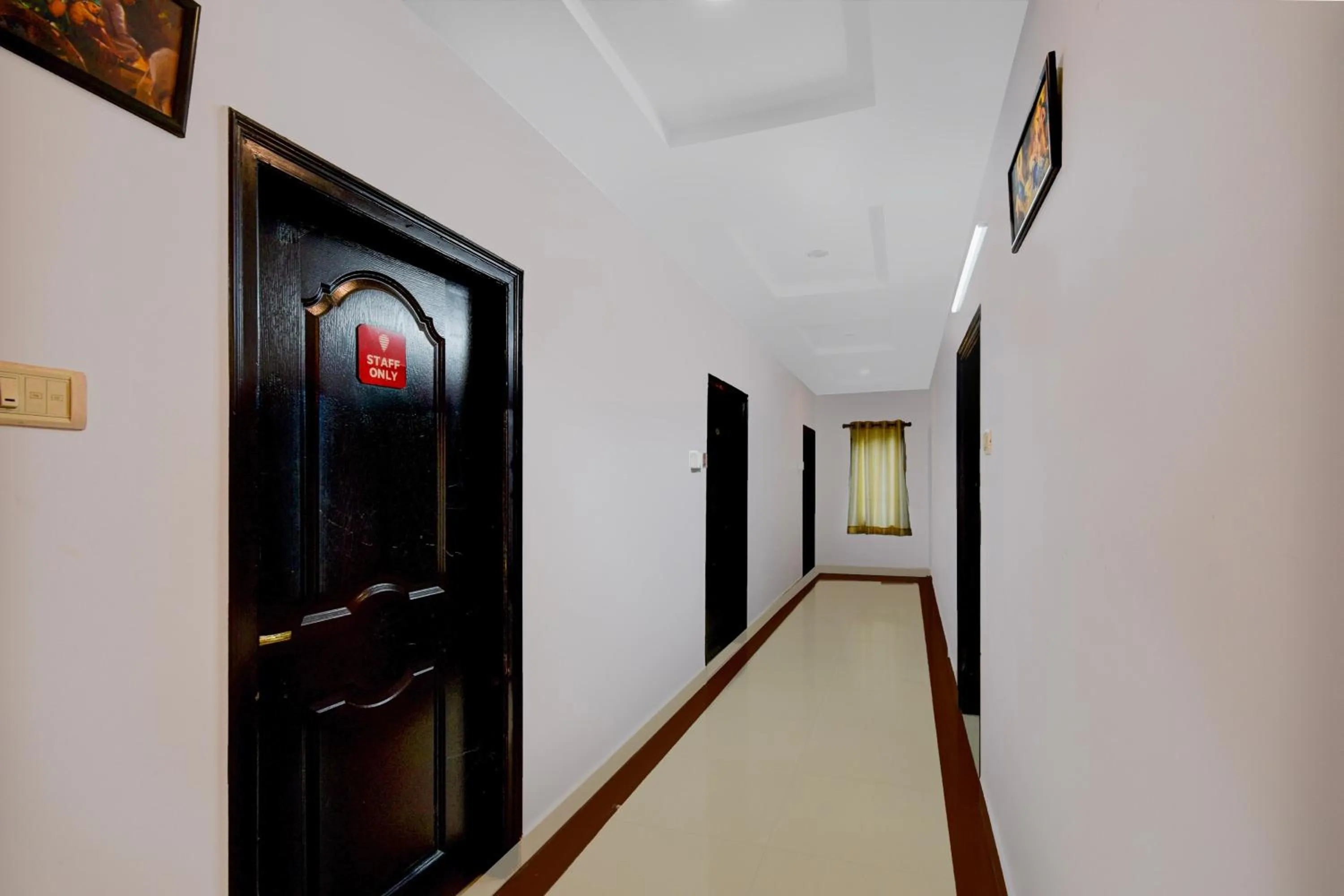 Lobby or reception in FabHotel Pushpa Grand