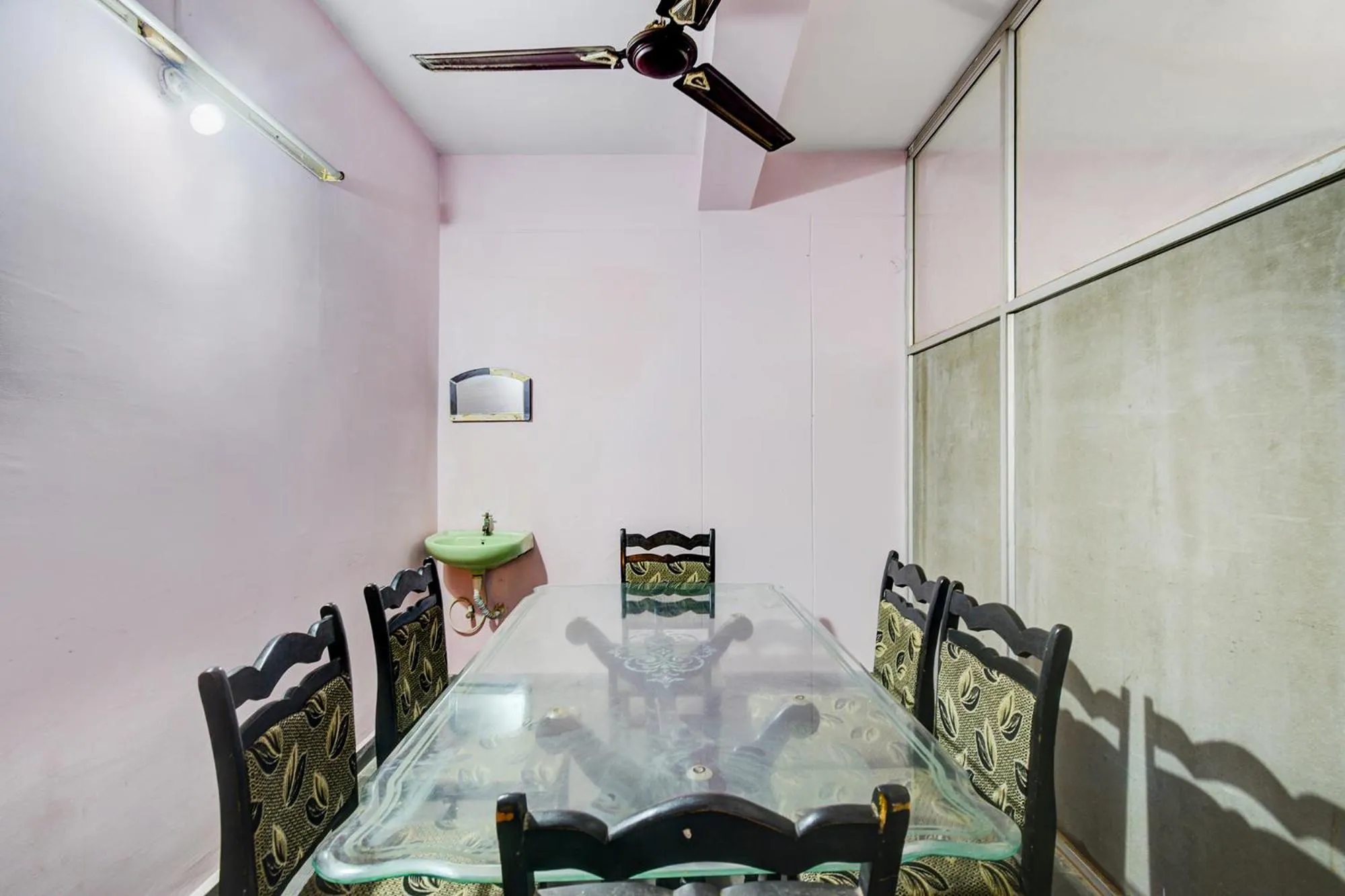 Restaurant/places to eat in FabHotel Pushpa Grand