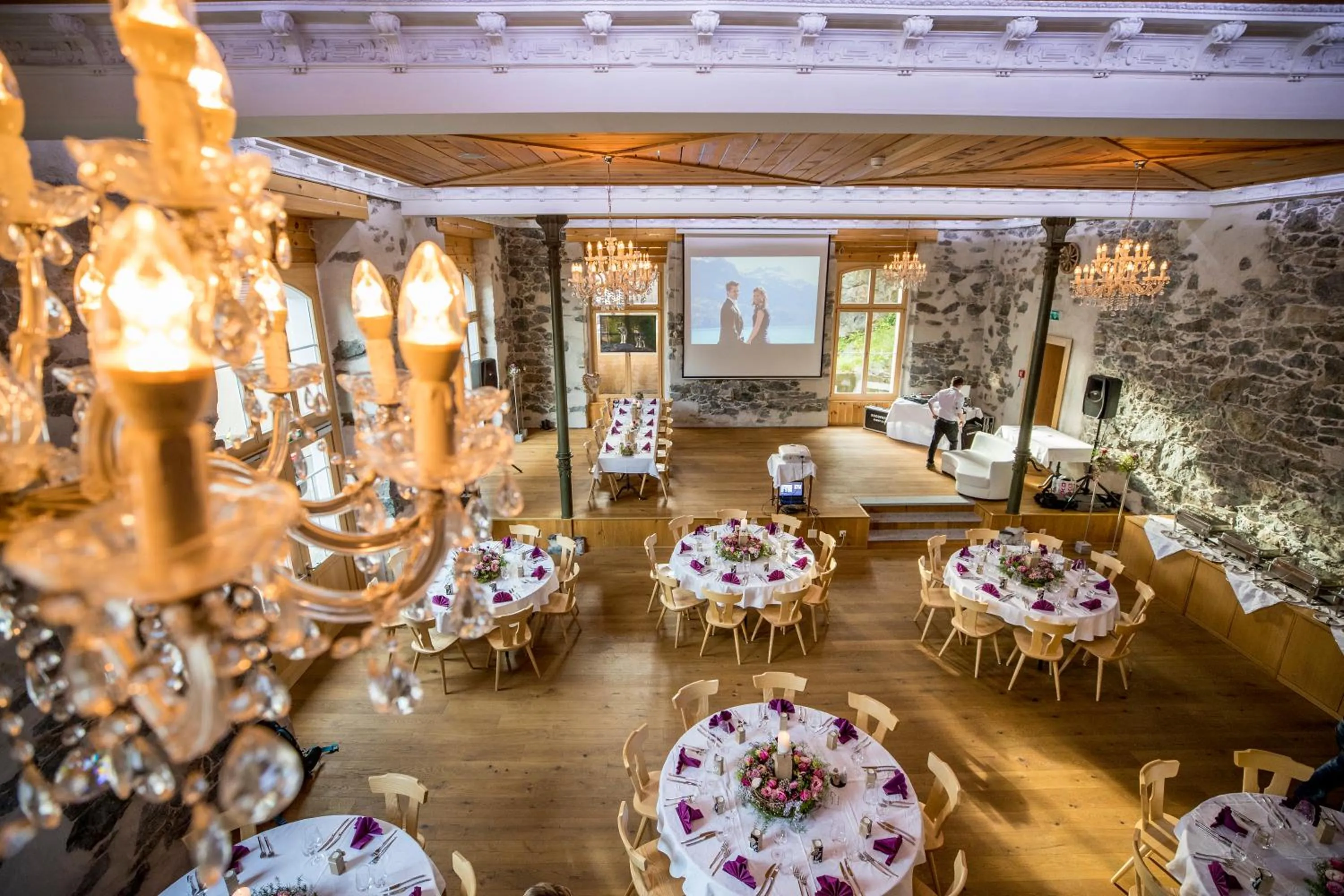 Restaurant/places to eat in Hotel Hof und Post