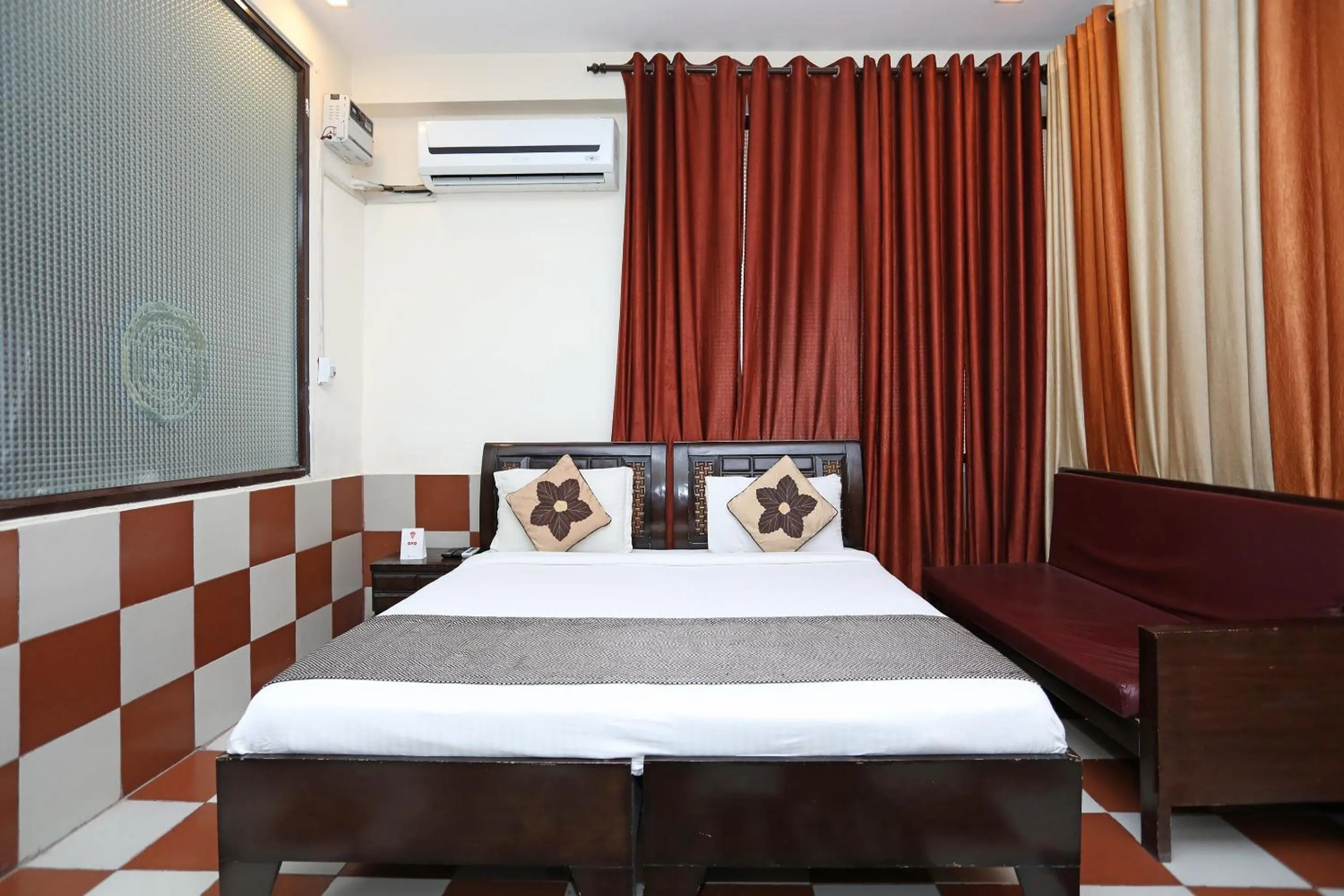 Bedroom in Hotel O Grand Empire Expressway
