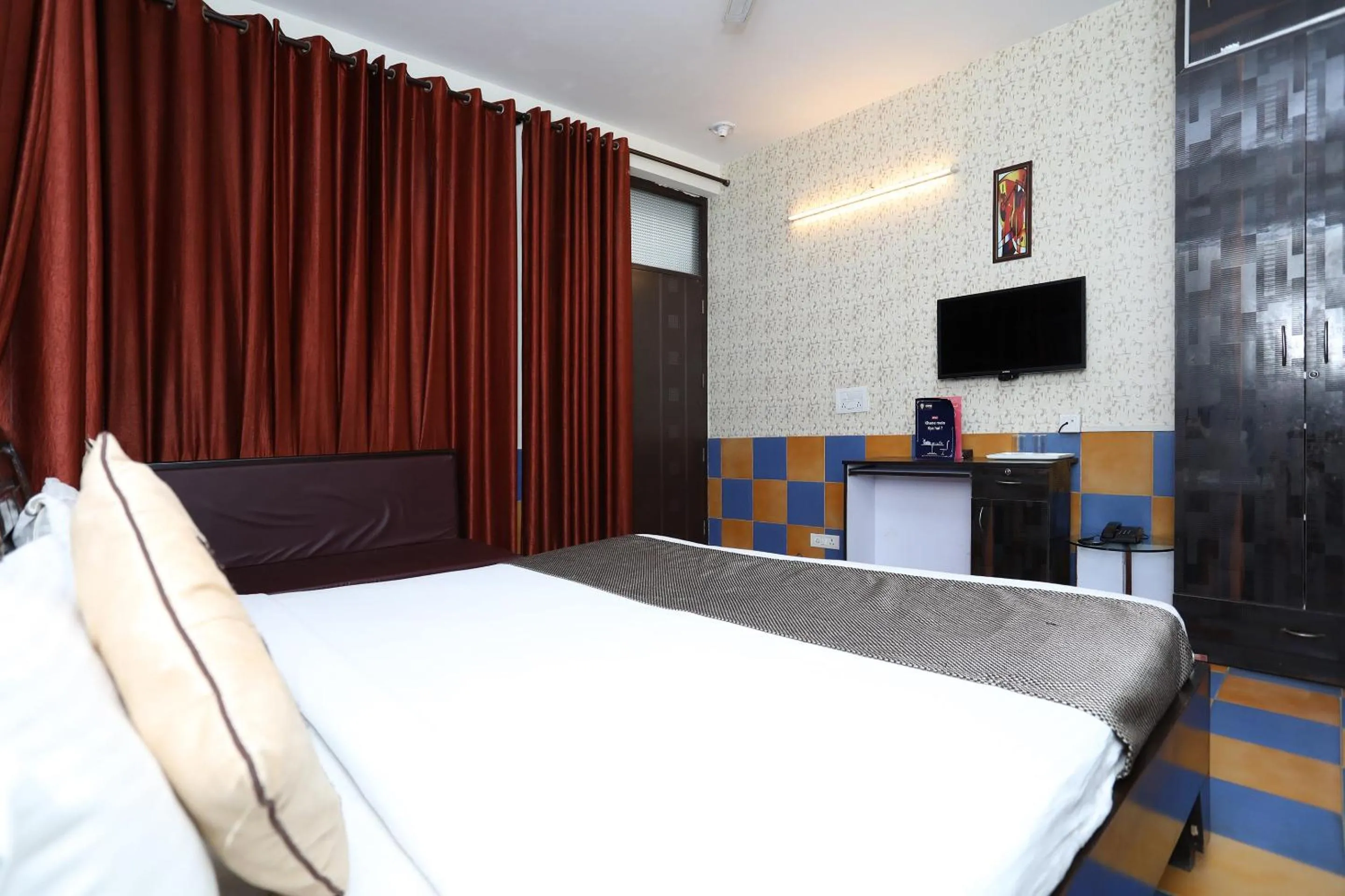 Bedroom in Hotel O Grand Empire Expressway